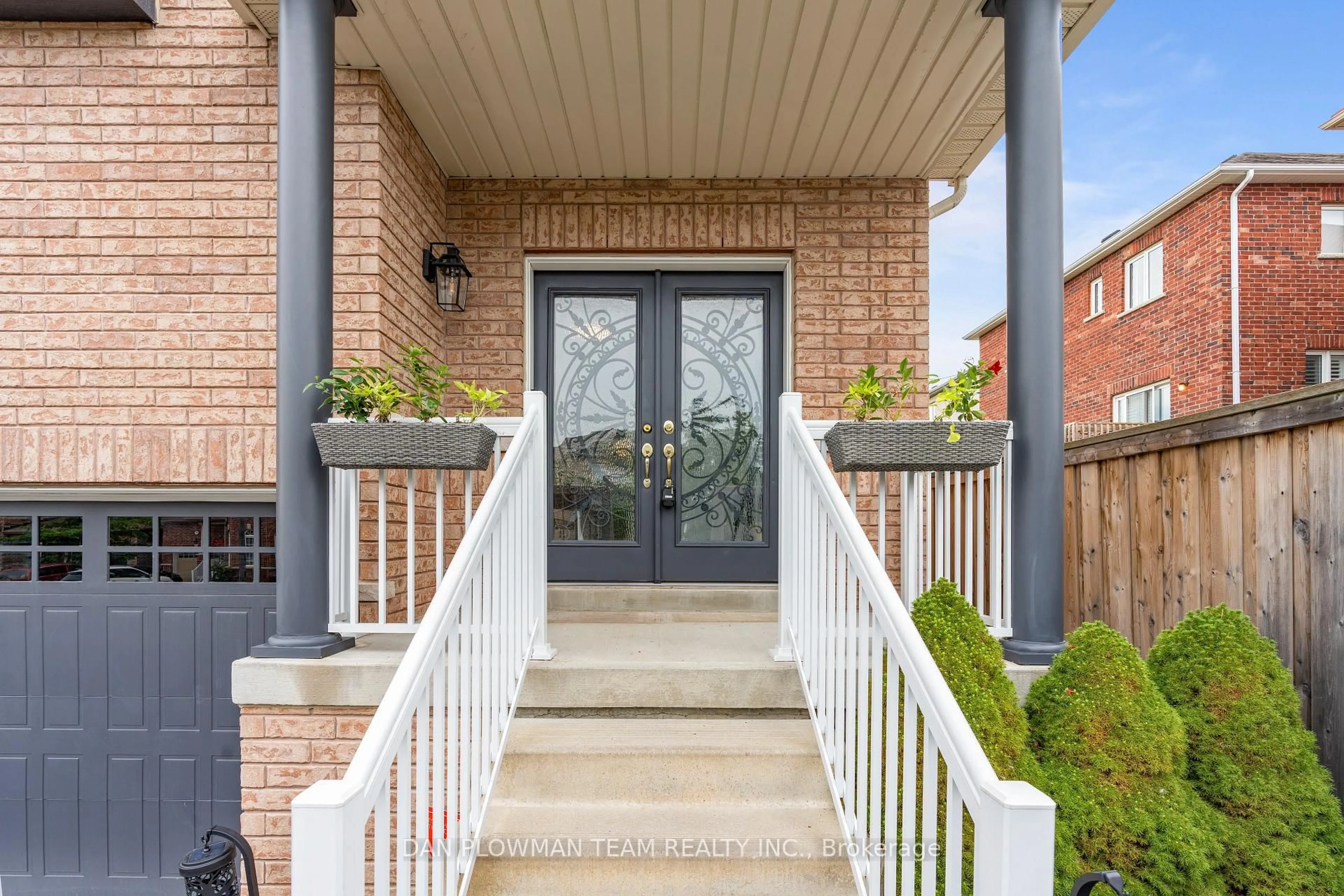 Unknown for 898 Groveland Ave, Oshawa Ontario L1K 0W1