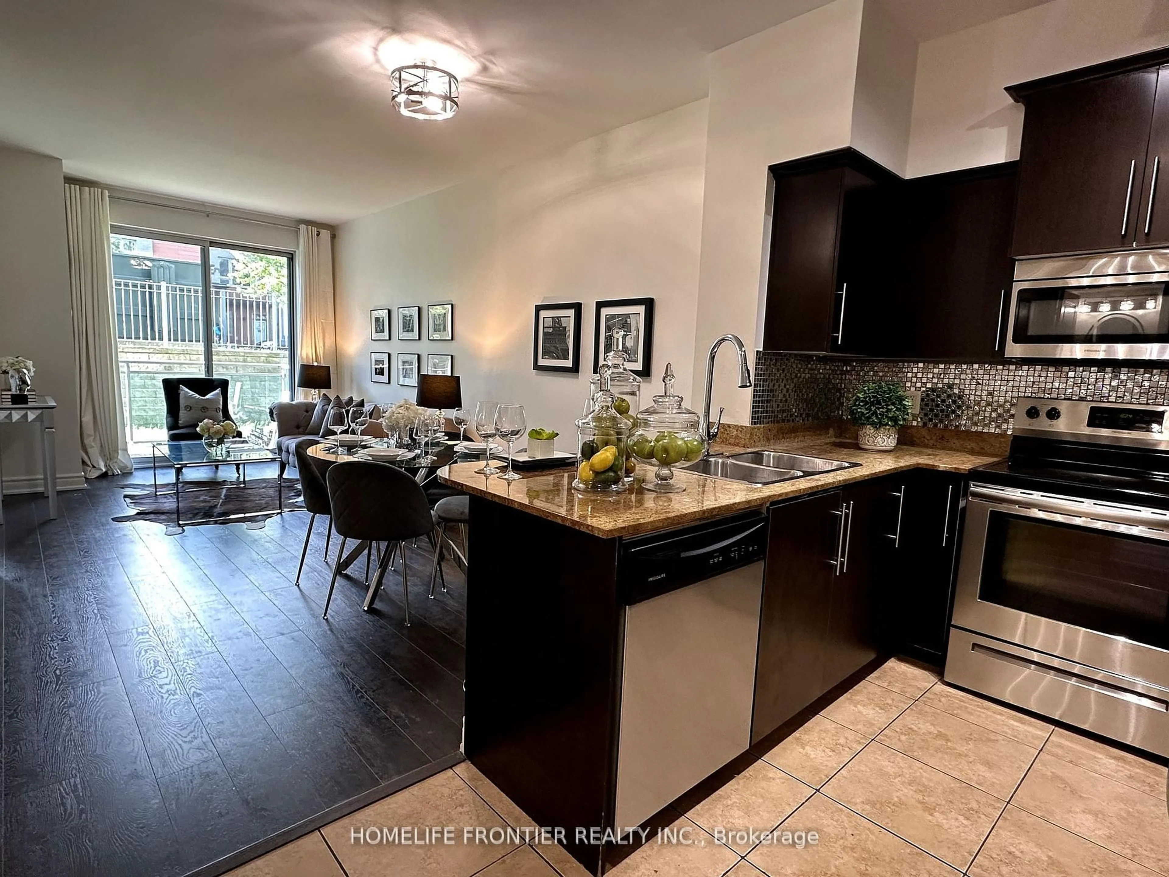 Open concept kitchen, ceramic/tile floor for 6 Rosebank Dr #B, Toronto Ontario M1B 0A1