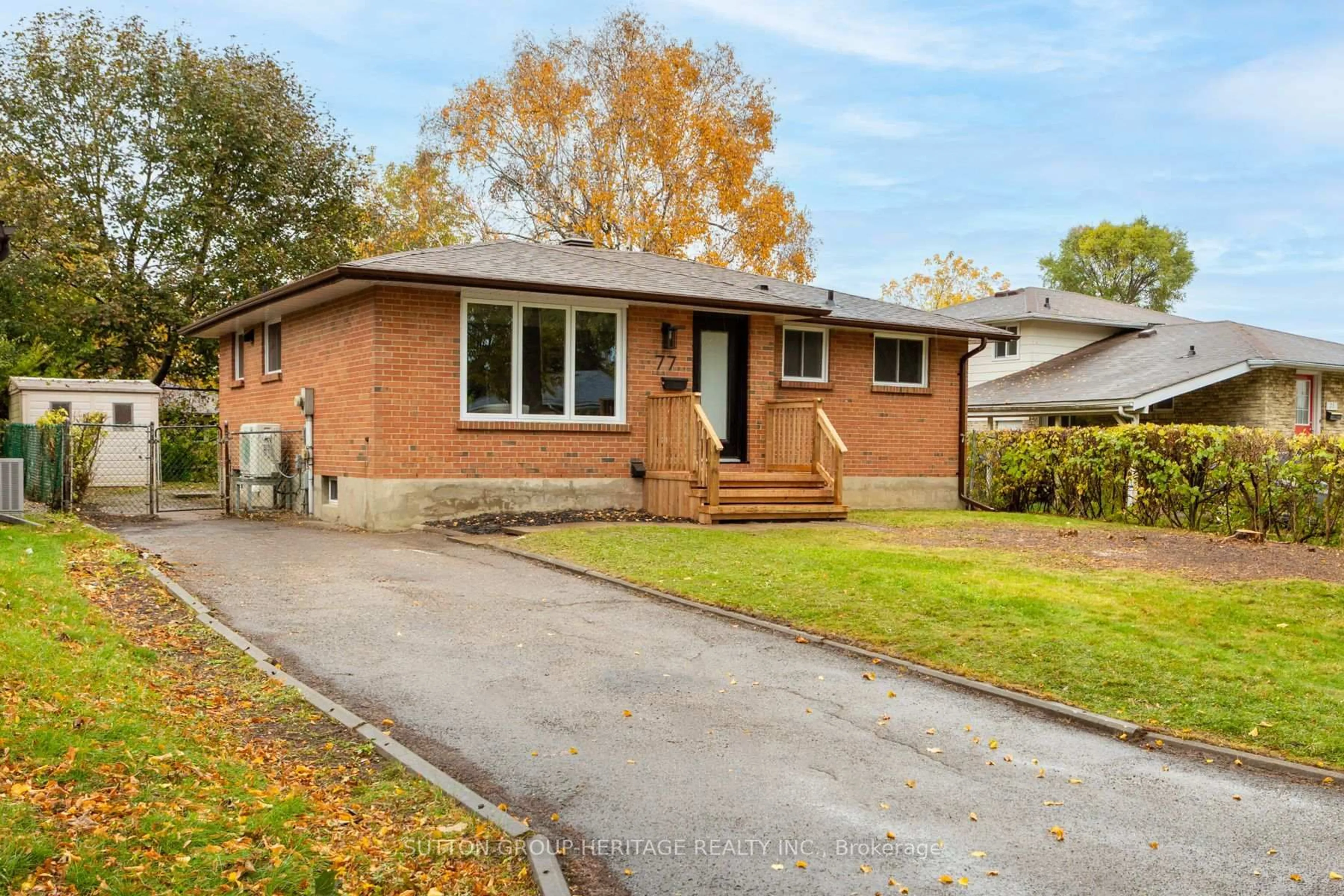 Home with brick exterior material, street for 77 Claymore Cres, Oshawa Ontario L1G 6G3