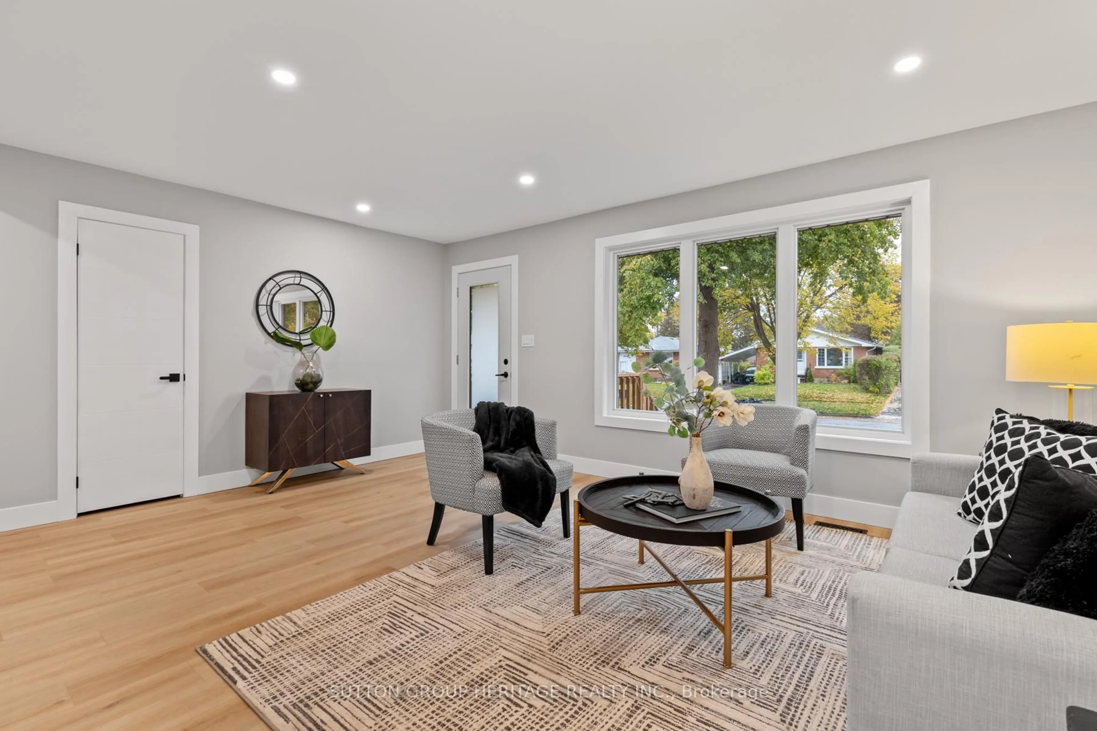 Living room with furniture, unknown for 77 Claymore Cres, Oshawa Ontario L1G 6G3