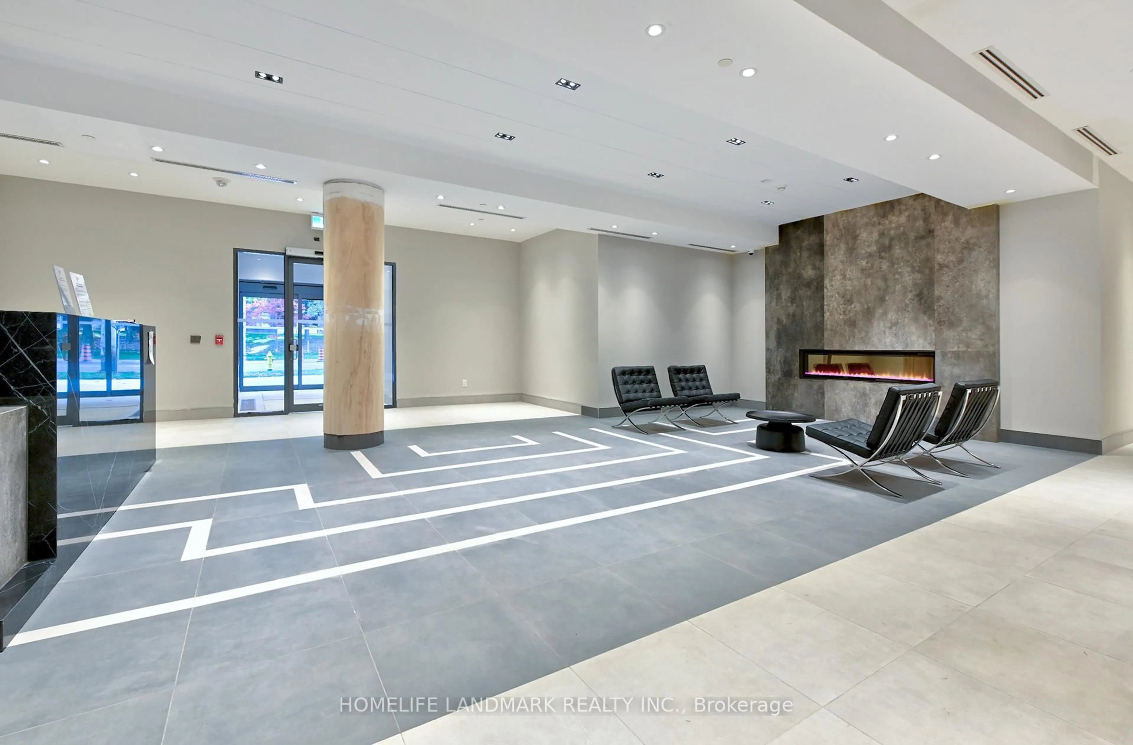 Lobby for 3270 Sheppard Ave #2627, Toronto Ontario M1T 3K3