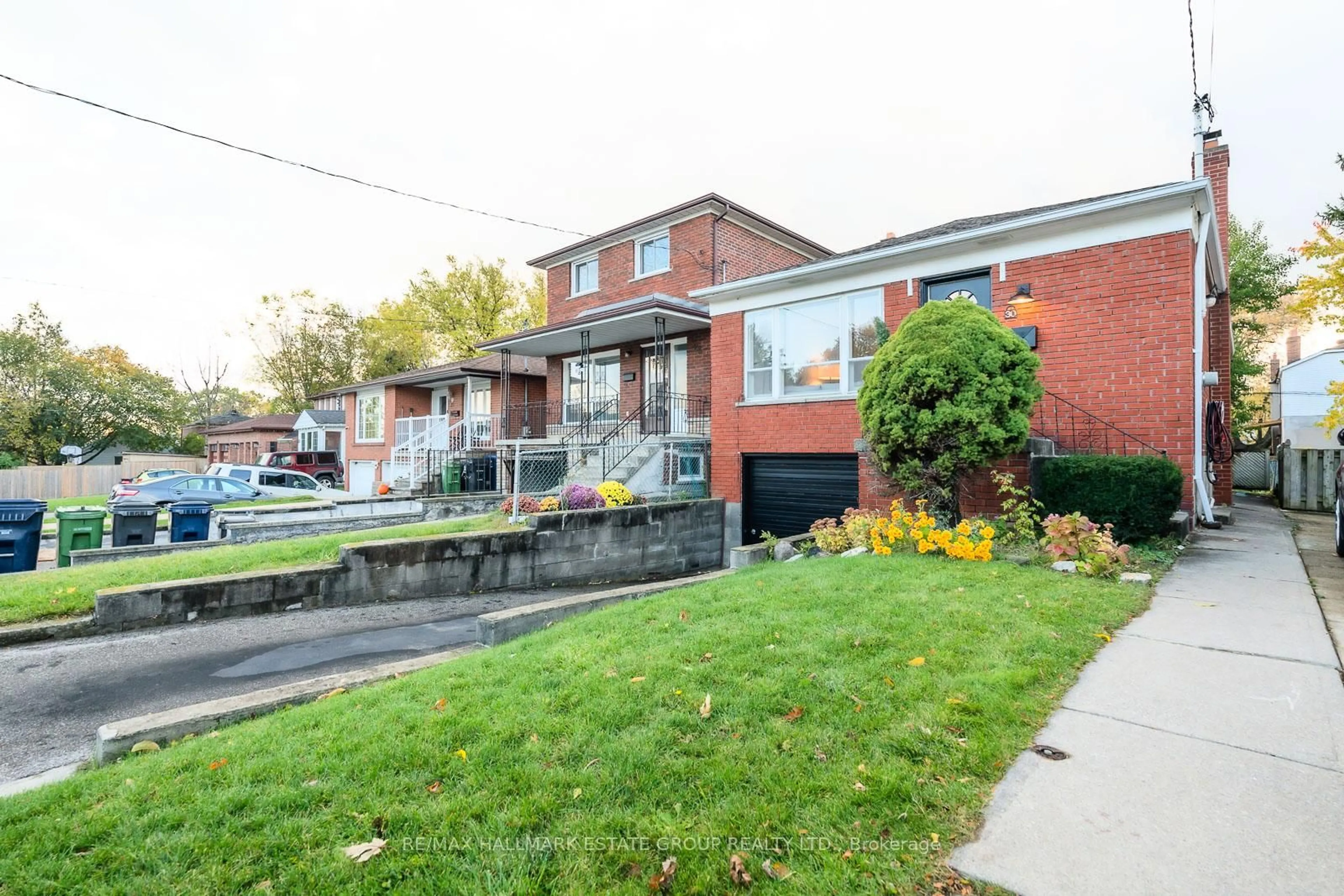 Home with brick exterior material, street for 30 South Edgely Ave, Toronto Ontario M1N 3K8