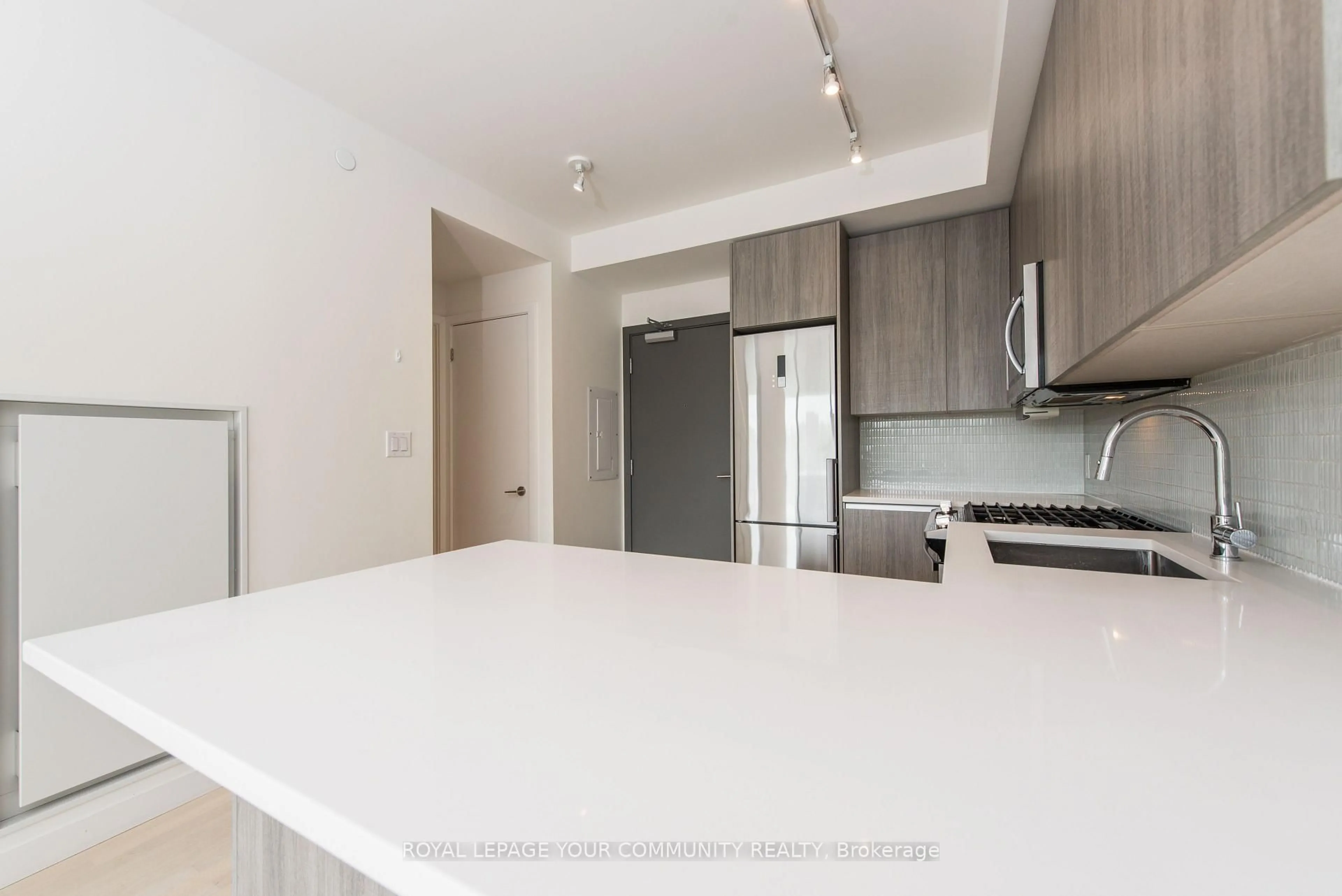 Standard kitchen, unknown for 246 Logan Ave #502, Toronto Ontario M4M 1J2