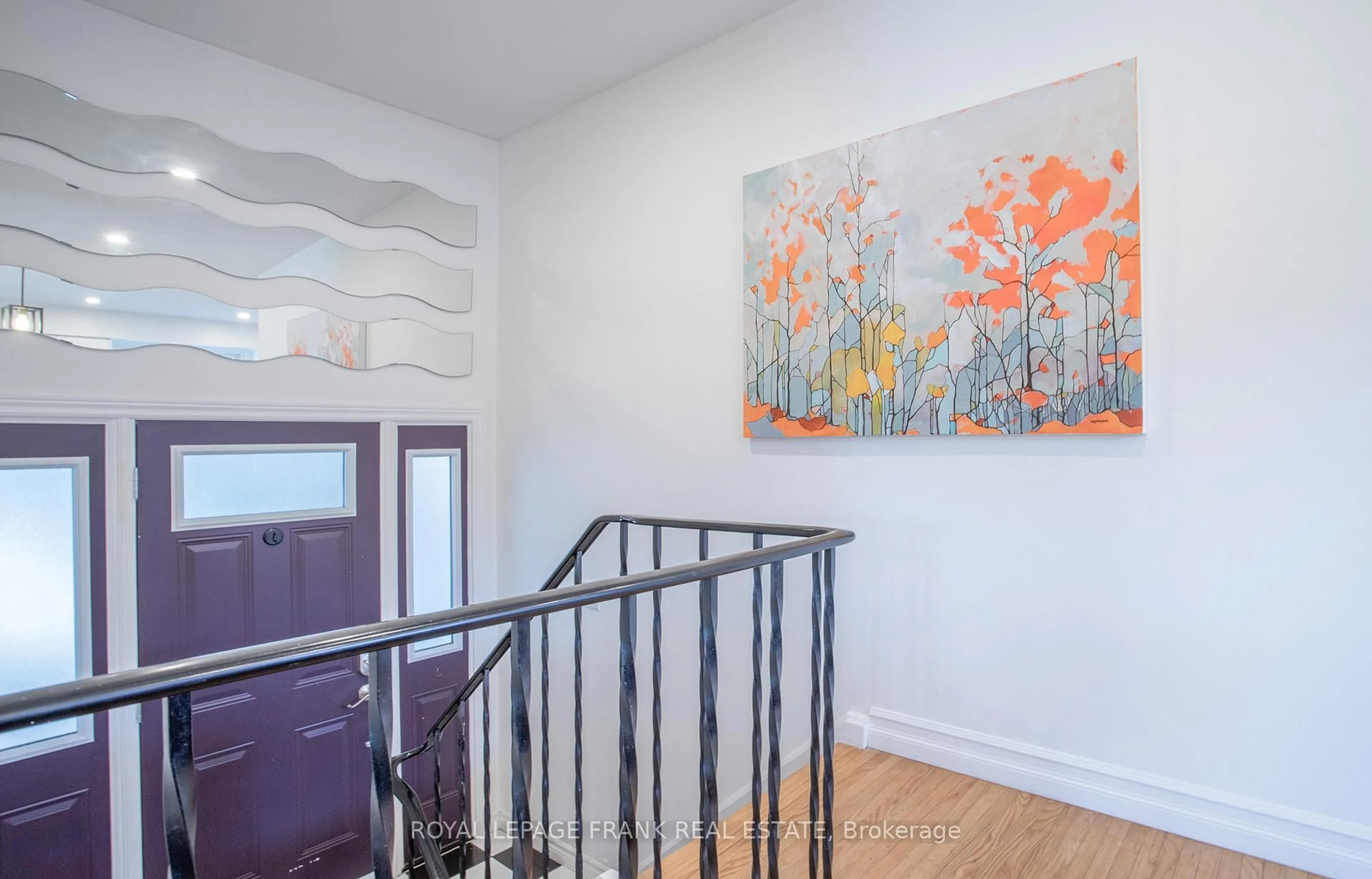 Indoor entryway for 793 Central Park Blvd, Oshawa Ontario L1G 6B2