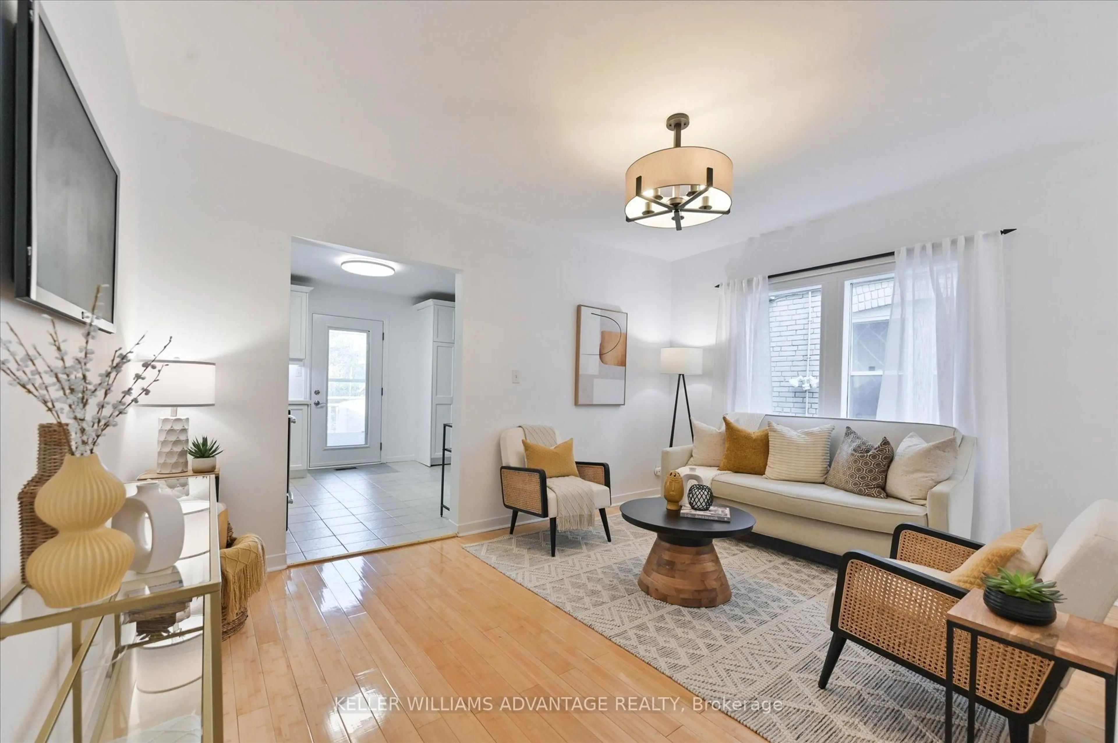 Living room with furniture, unknown for 10 Amroth Ave, Toronto Ontario M4C 4H2