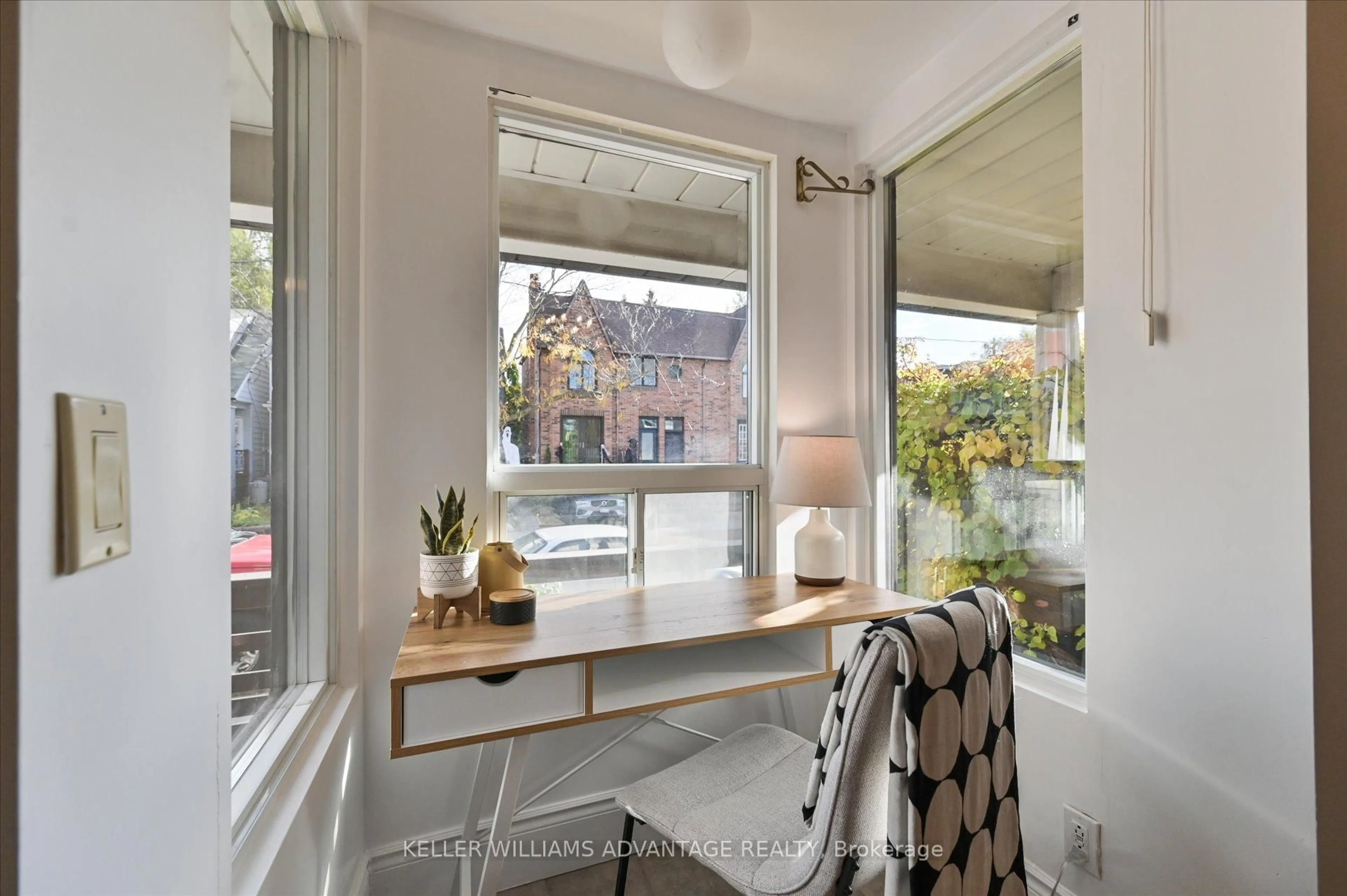 Contemporary bathroom, unknown for 10 Amroth Ave, Toronto Ontario M4C 4H2