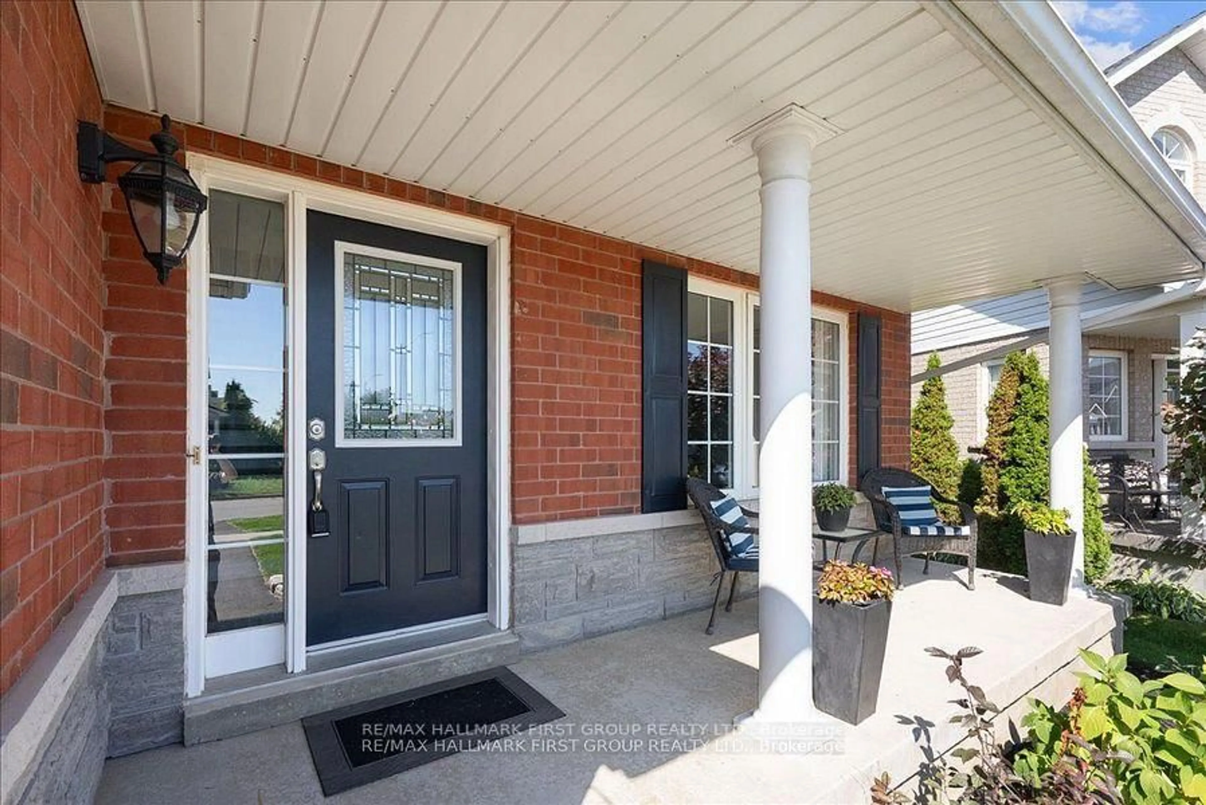 Home with brick exterior material, street for 536 Woodmount Cres, Oshawa Ontario L1K 2T1