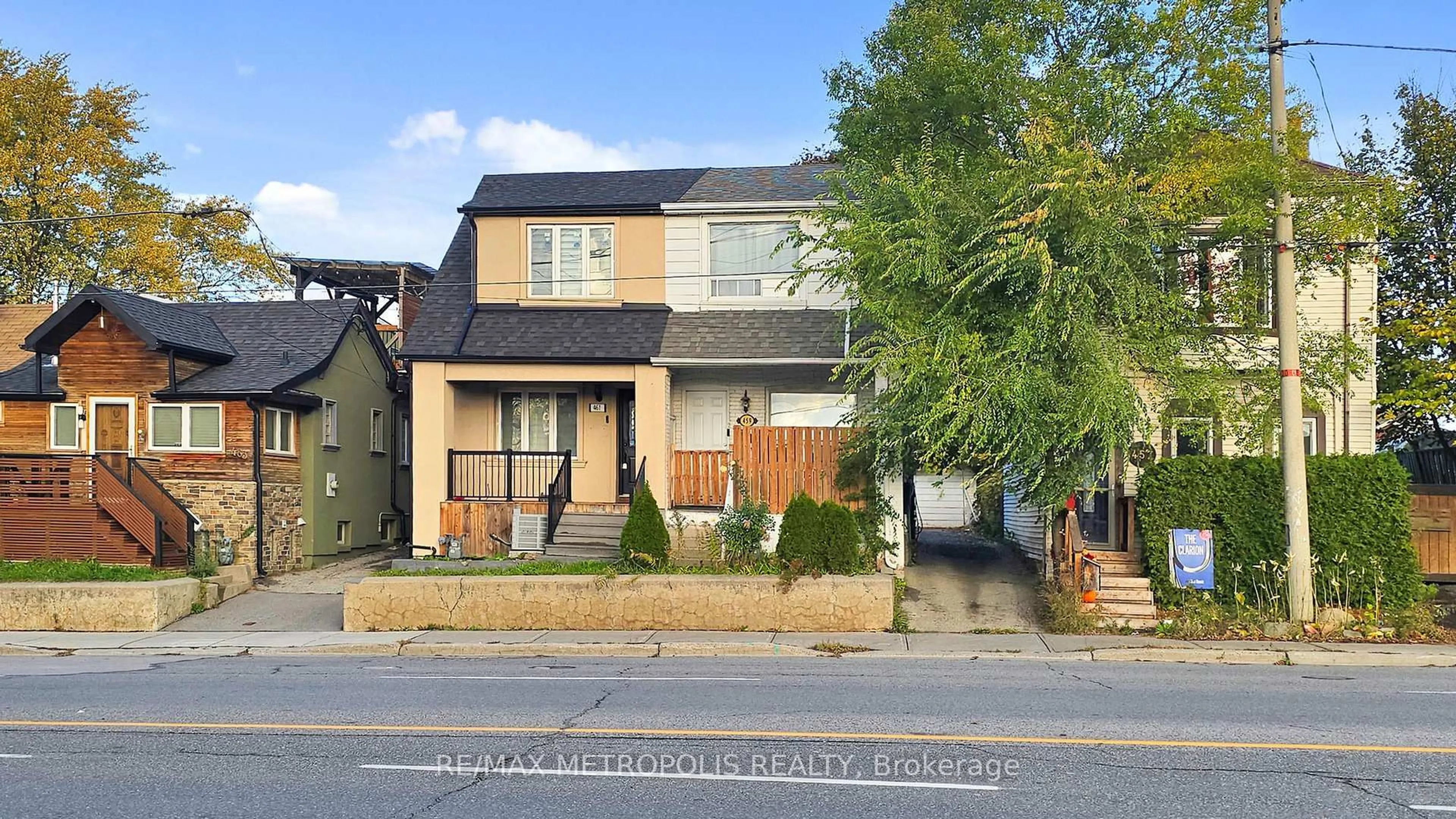 Home with brick exterior material, street for 461 Warden Ave, Toronto Ontario M1L 3Y9