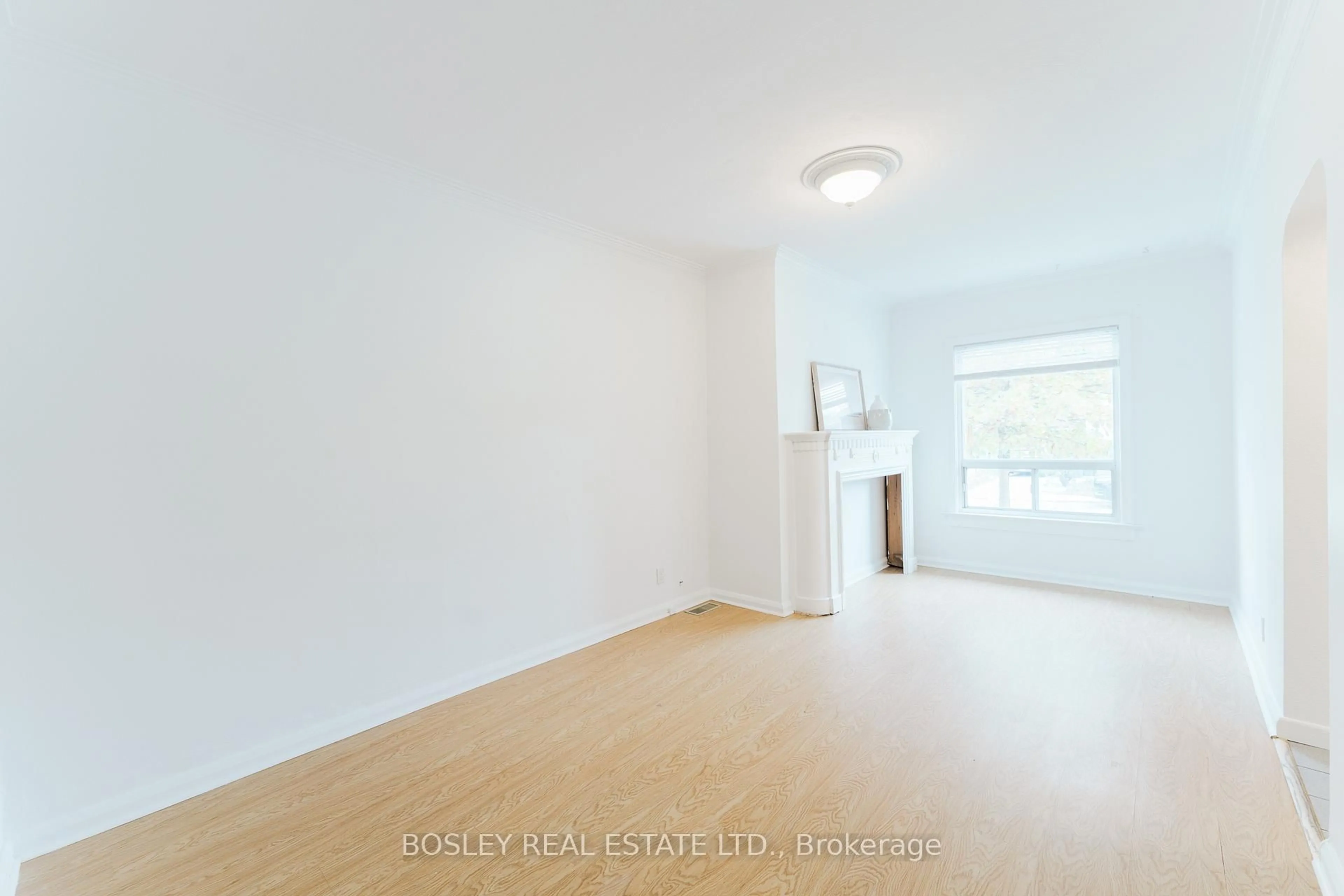 A pic of a room for 203 Virginia Ave, Toronto Ontario M4C 2T6