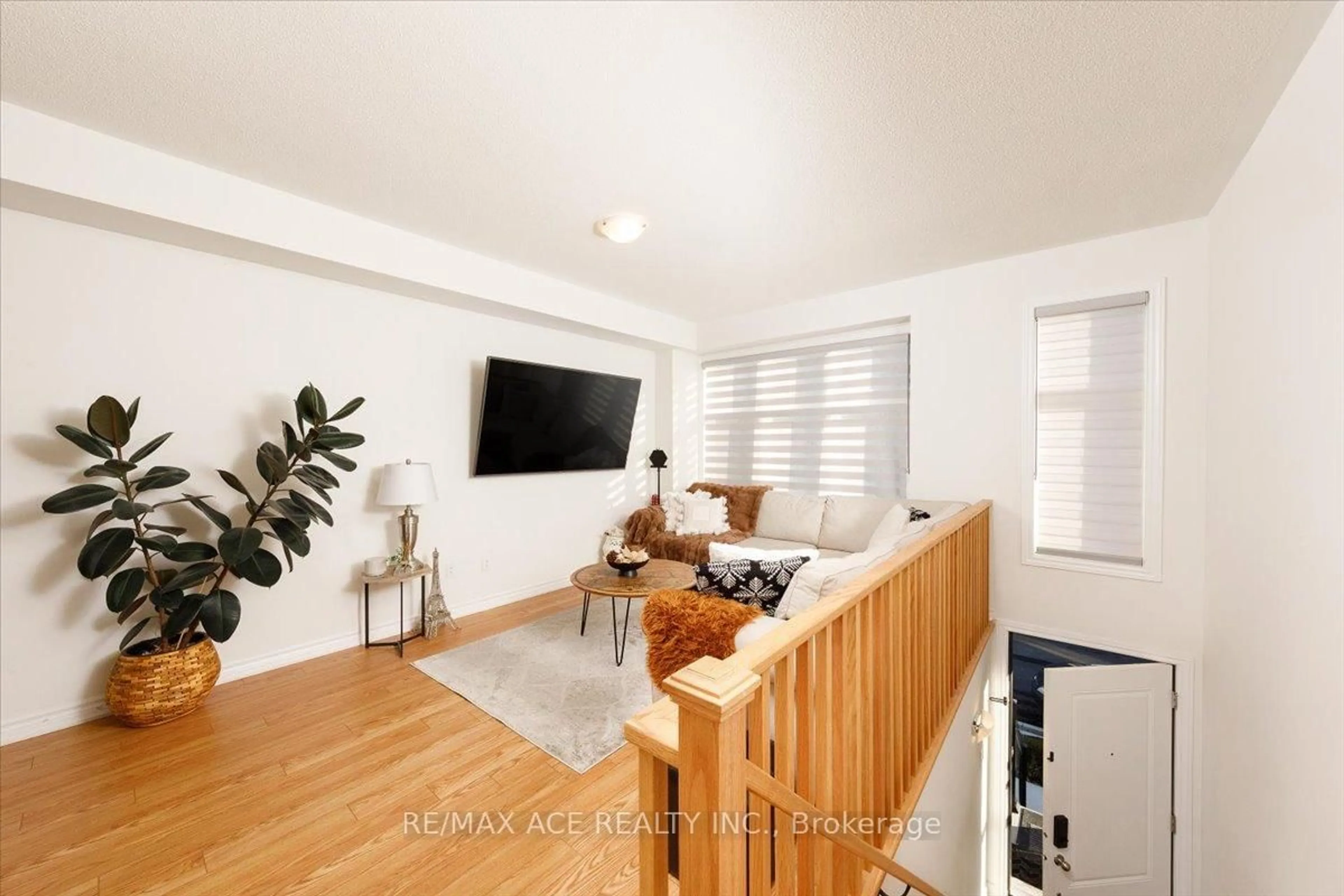 Living room with furniture, unknown for 788 Eddystone Path, Oshawa Ontario L1H 0B1