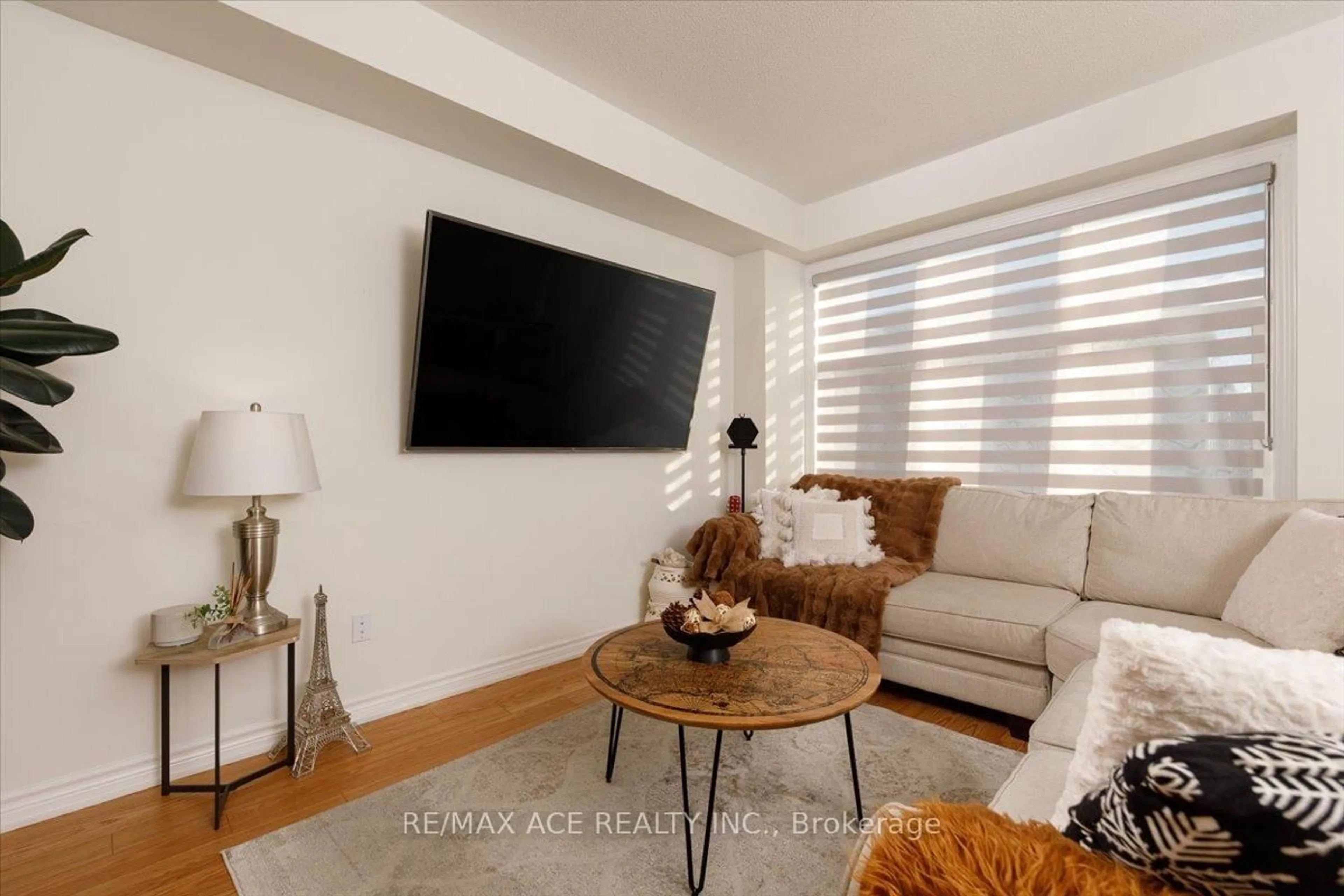 Living room with furniture, unknown for 788 Eddystone Path, Oshawa Ontario L1H 0B1