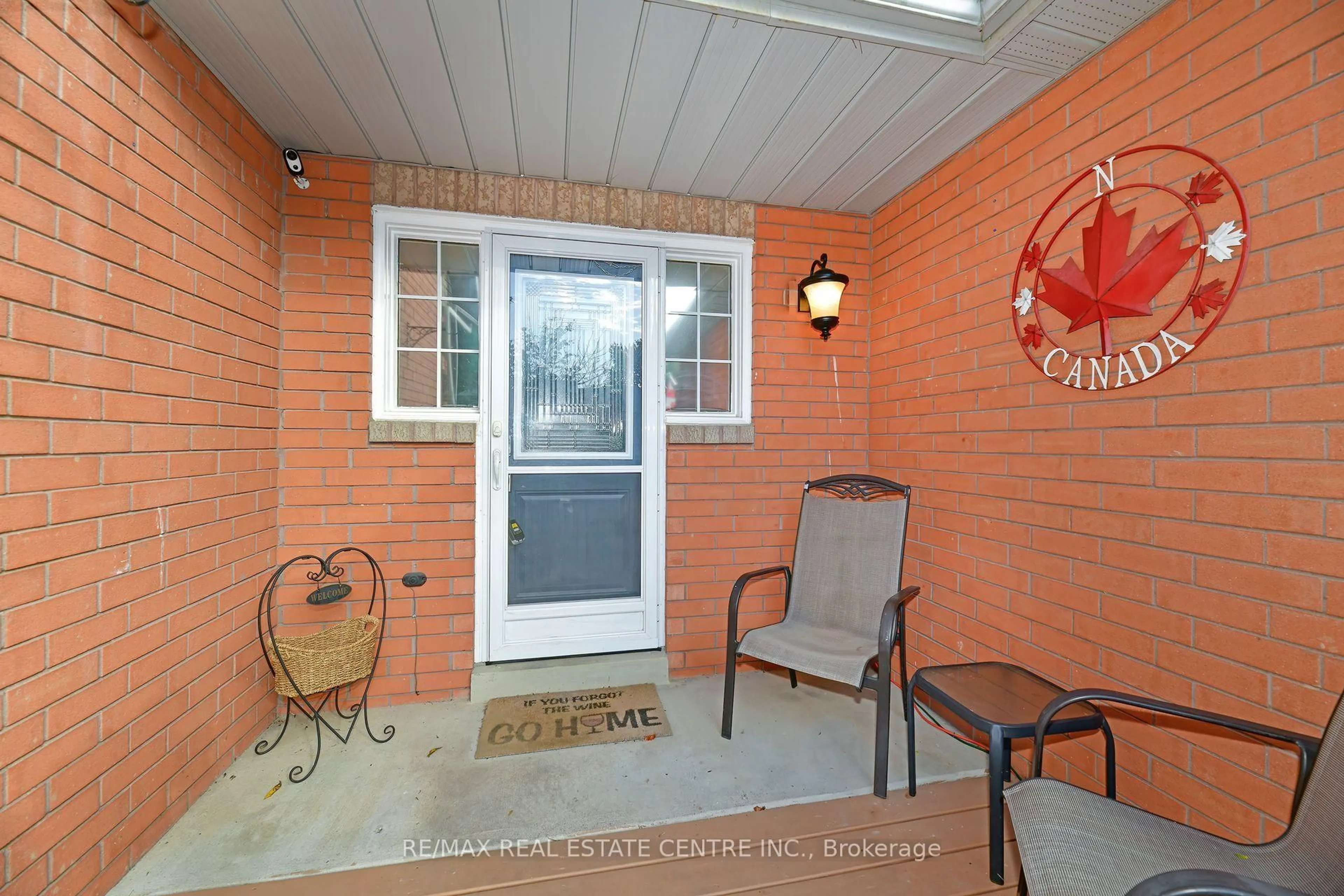 Patio, street for 135 Trewin Lane, Clarington Ontario L1C 4X3