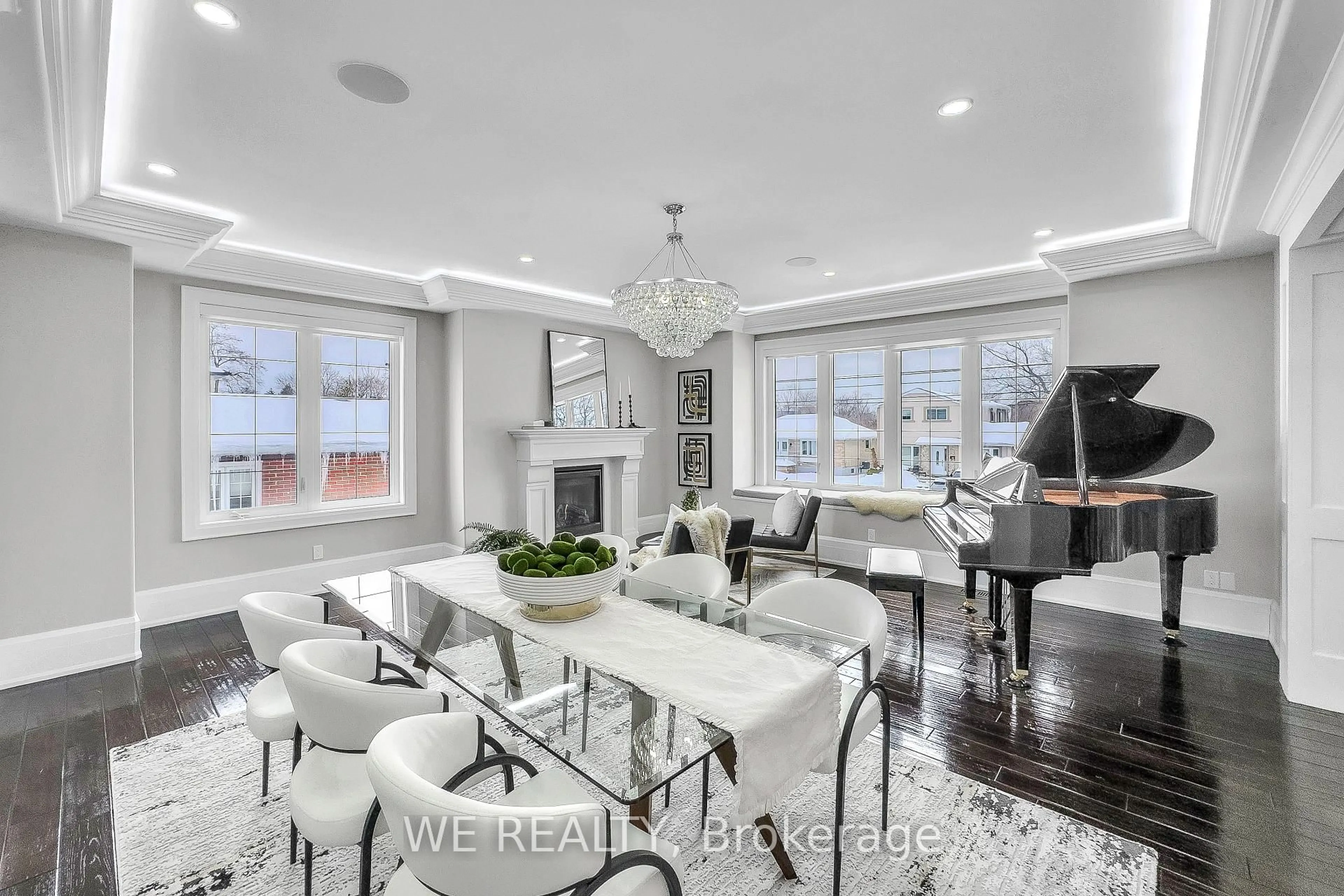 Dining room, unknown for 646 Annland St, Pickering Ontario L1W 1B1