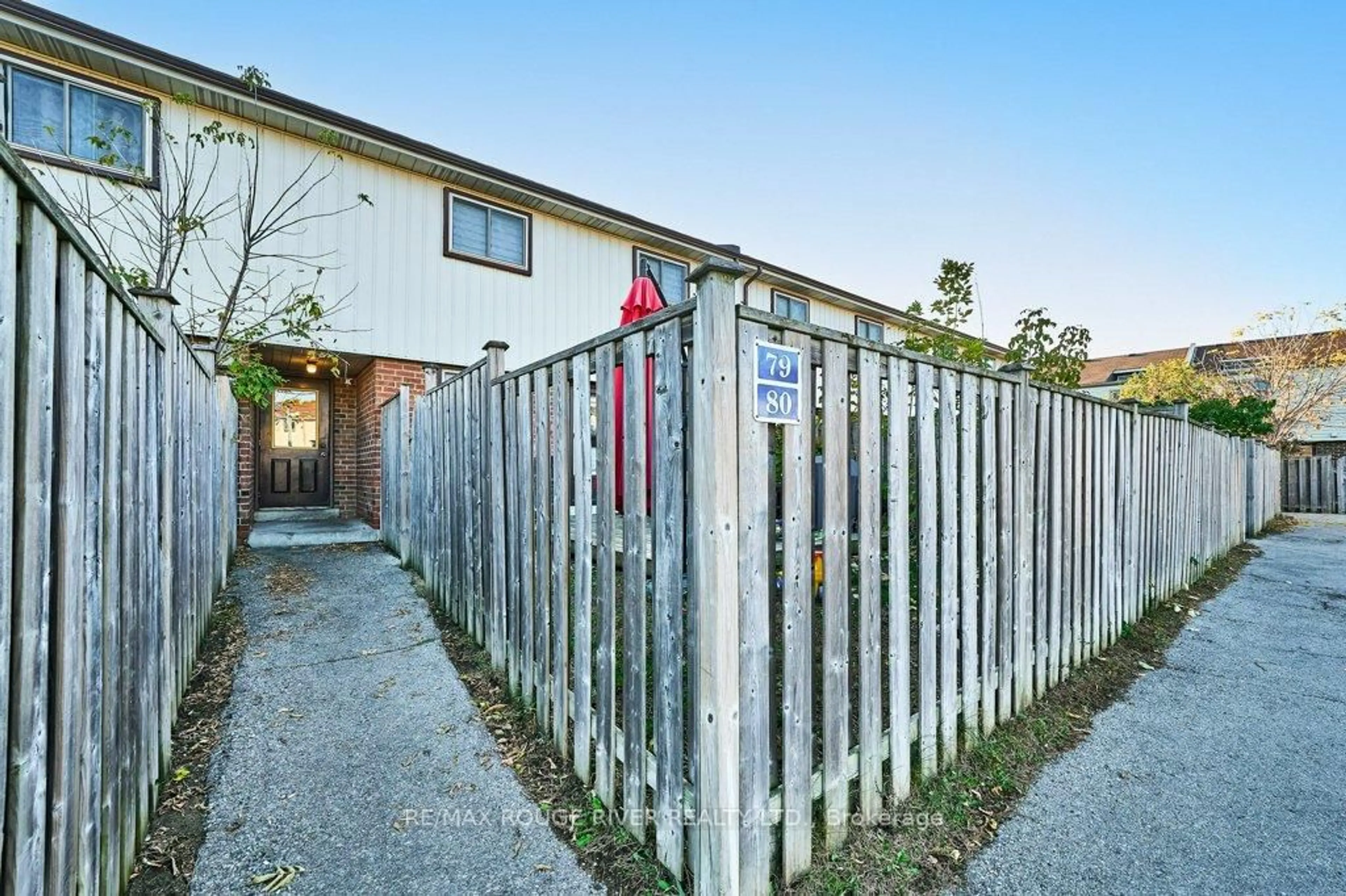 Patio, street for 120 Nonquon Rd #79, Oshawa Ontario L1G 7E6