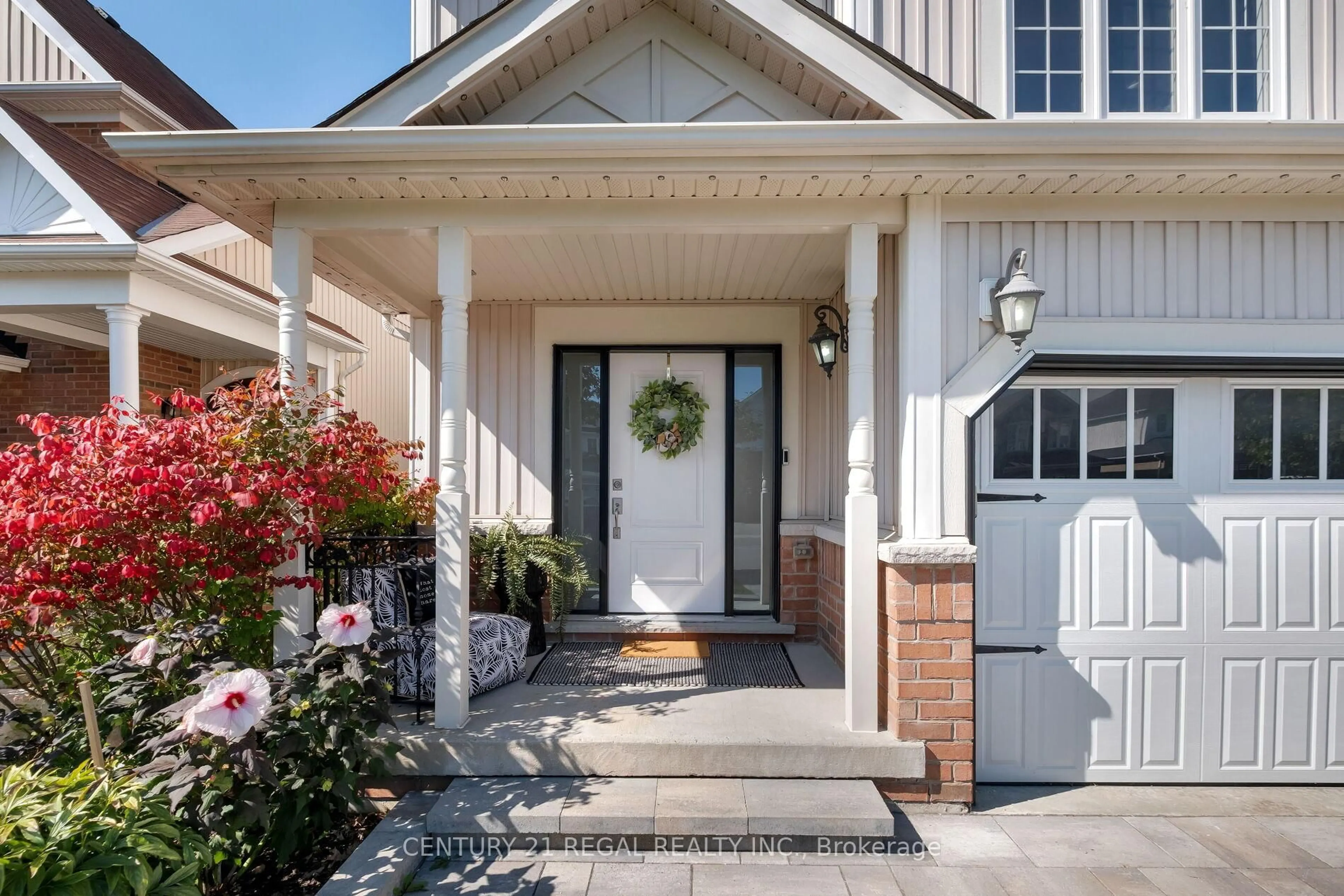 Indoor entryway for 1254 Meath Dr, Oshawa Ontario L1K 0M7