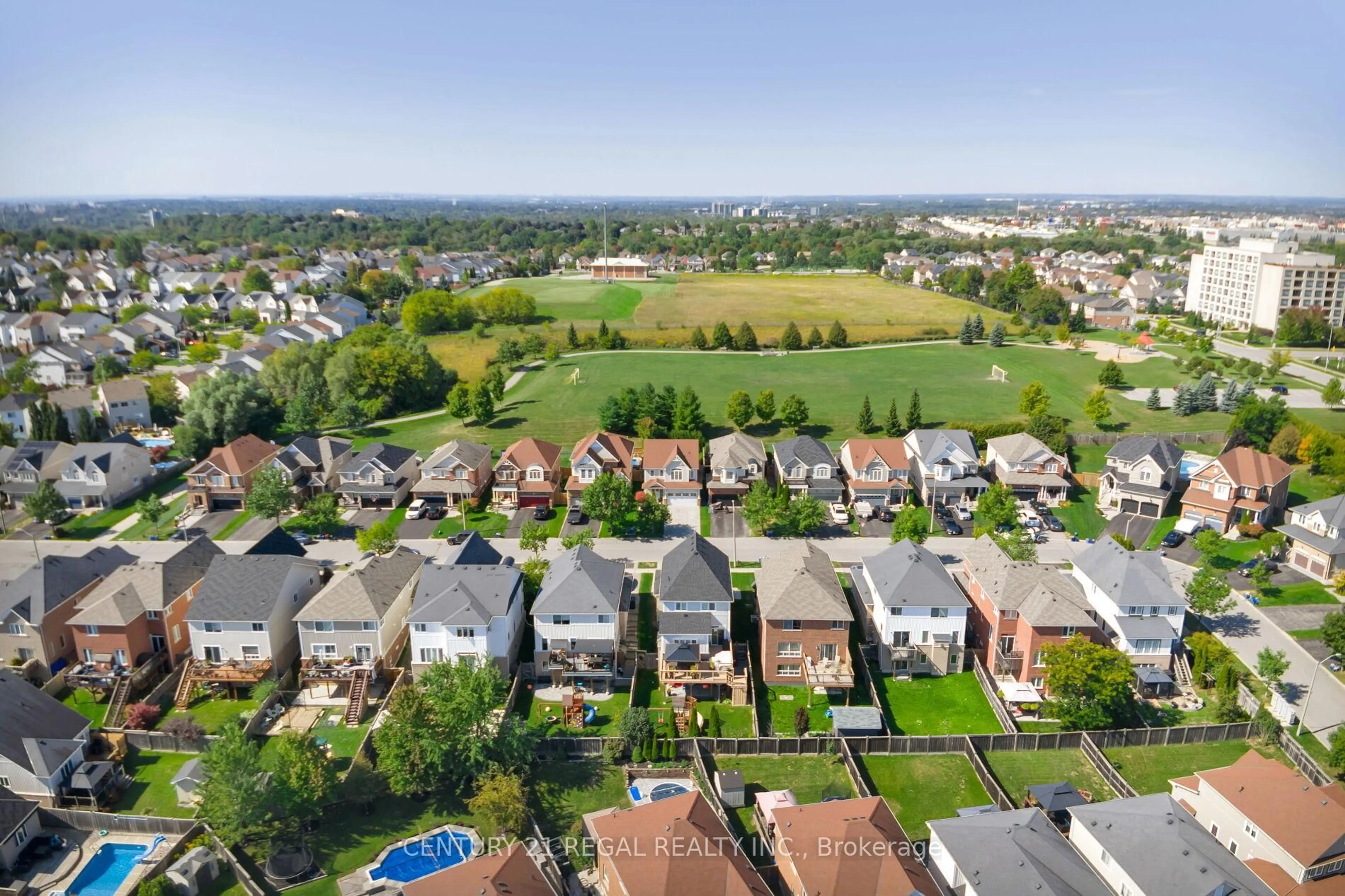 A pic from outside/outdoor area/front of a property/back of a property/a pic from drone, unknown for 1254 Meath Dr, Oshawa Ontario L1K 0M7