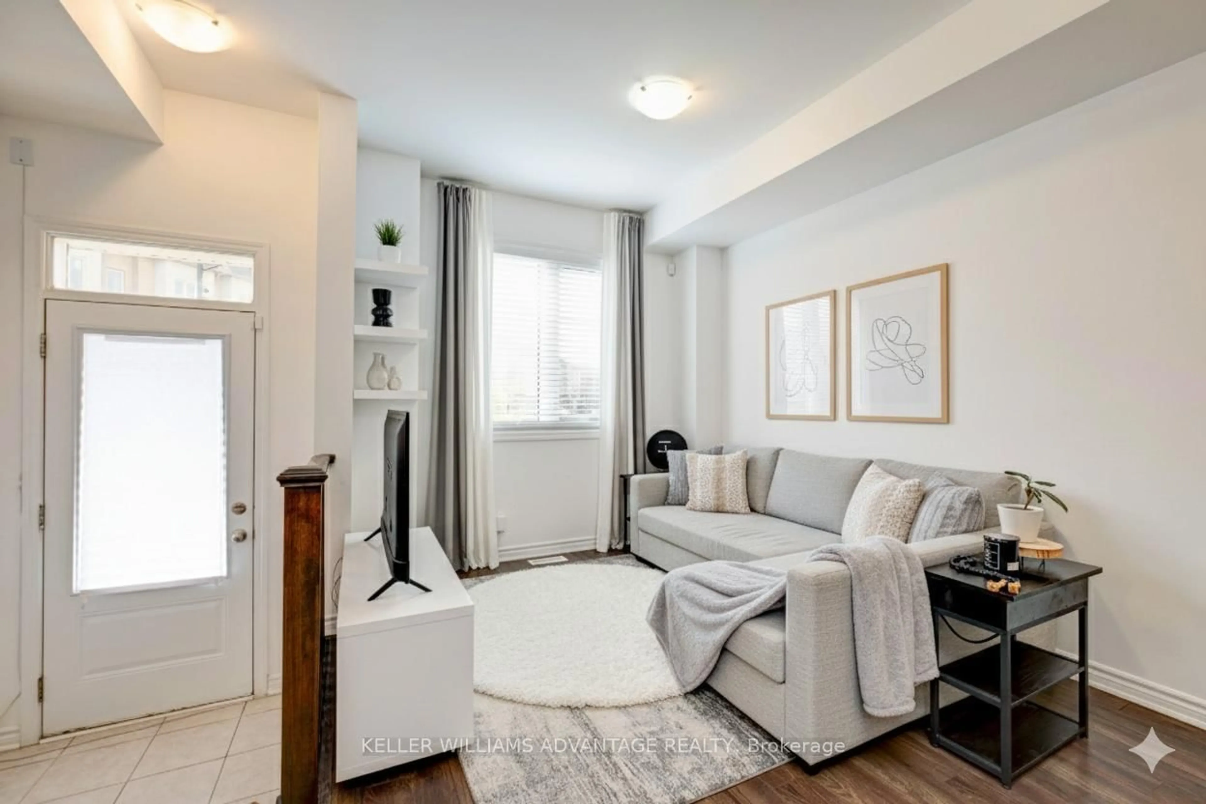 Living room with furniture, unknown for 148 Cleanside Rd, Toronto Ontario M1L 0J3