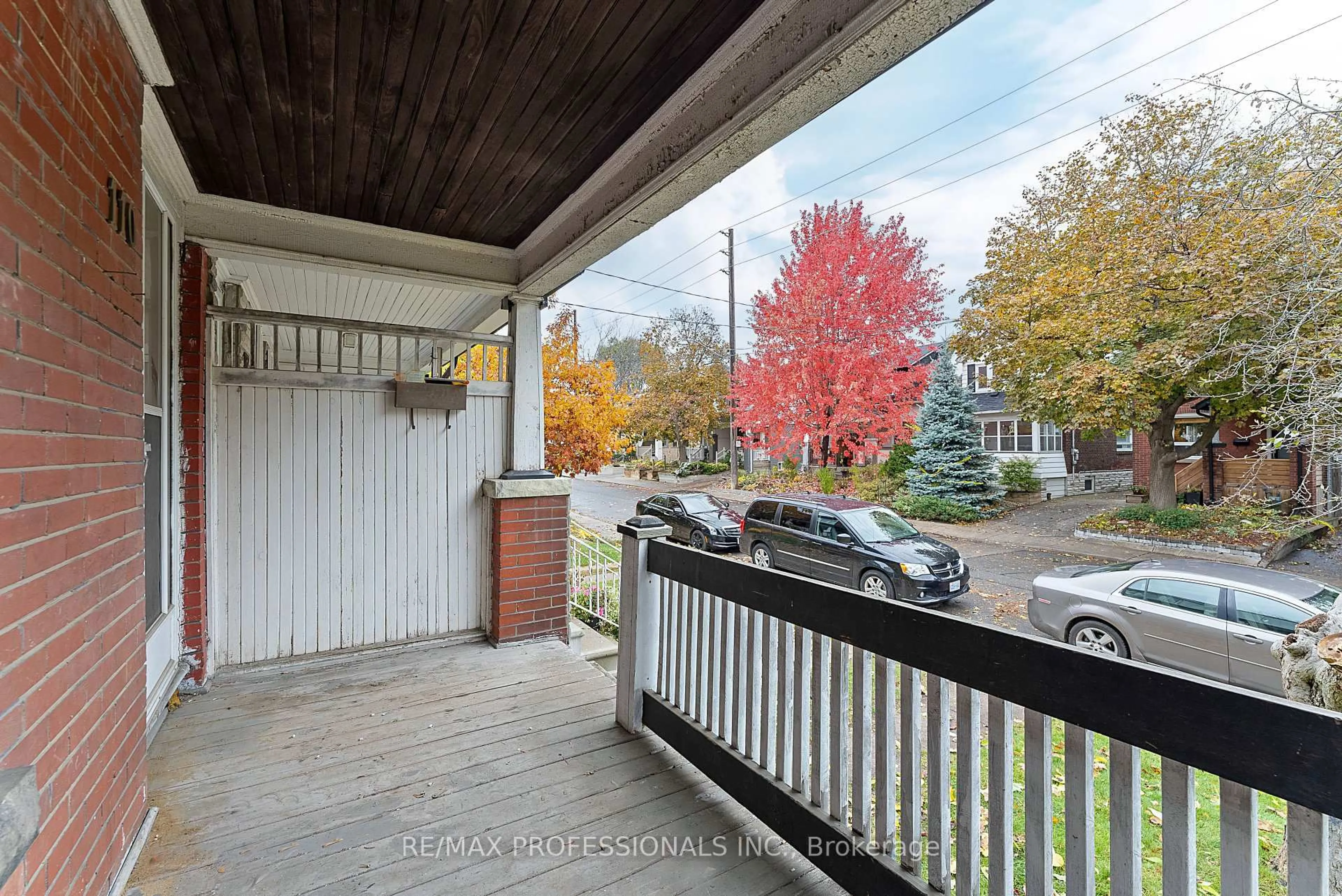 Patio, street for 110 Bastedo Ave, Toronto Ontario M4C 3N1