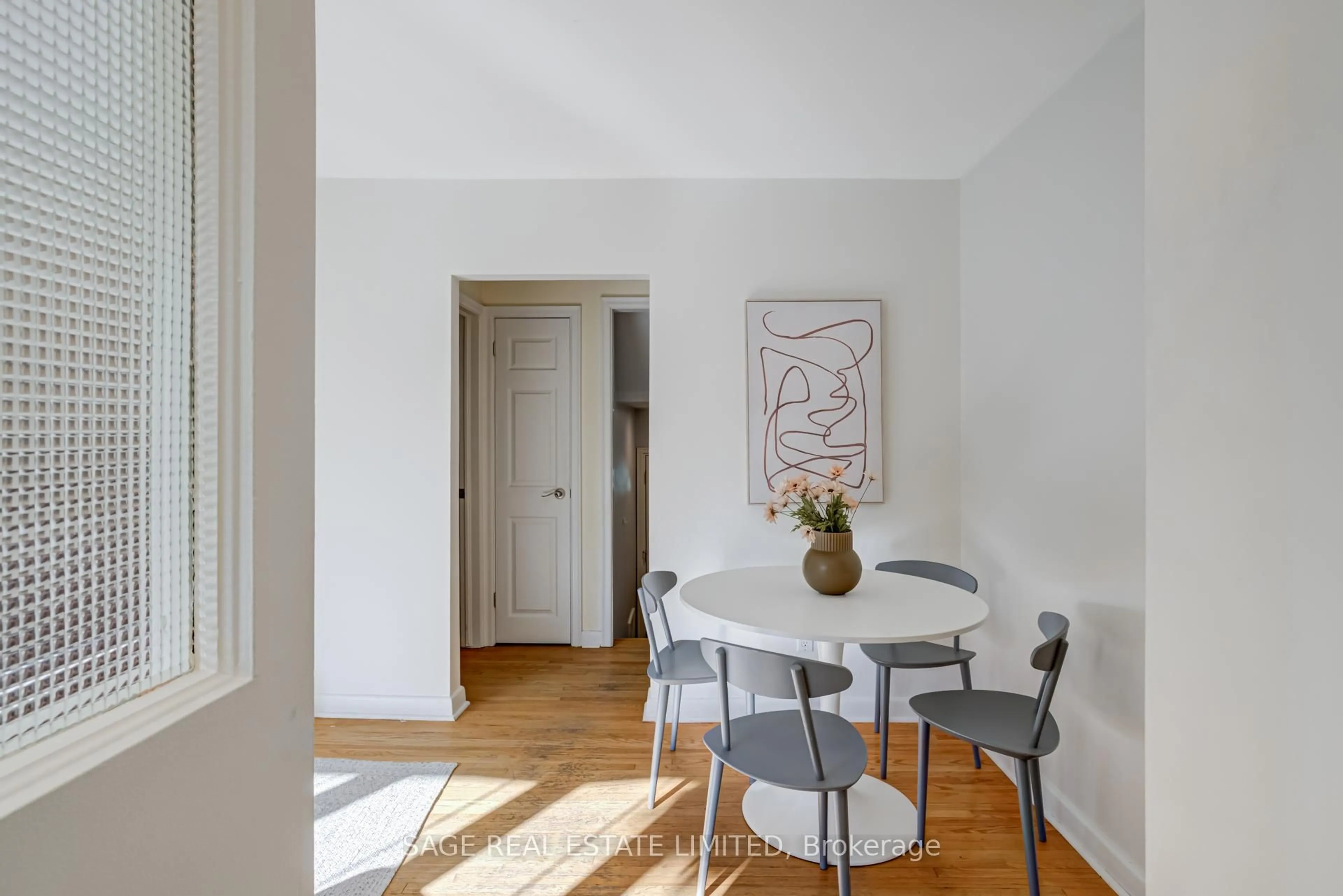 Dining room, wood/laminate floor for 48 Shropshire Dr, Toronto Ontario M1P 1Y8