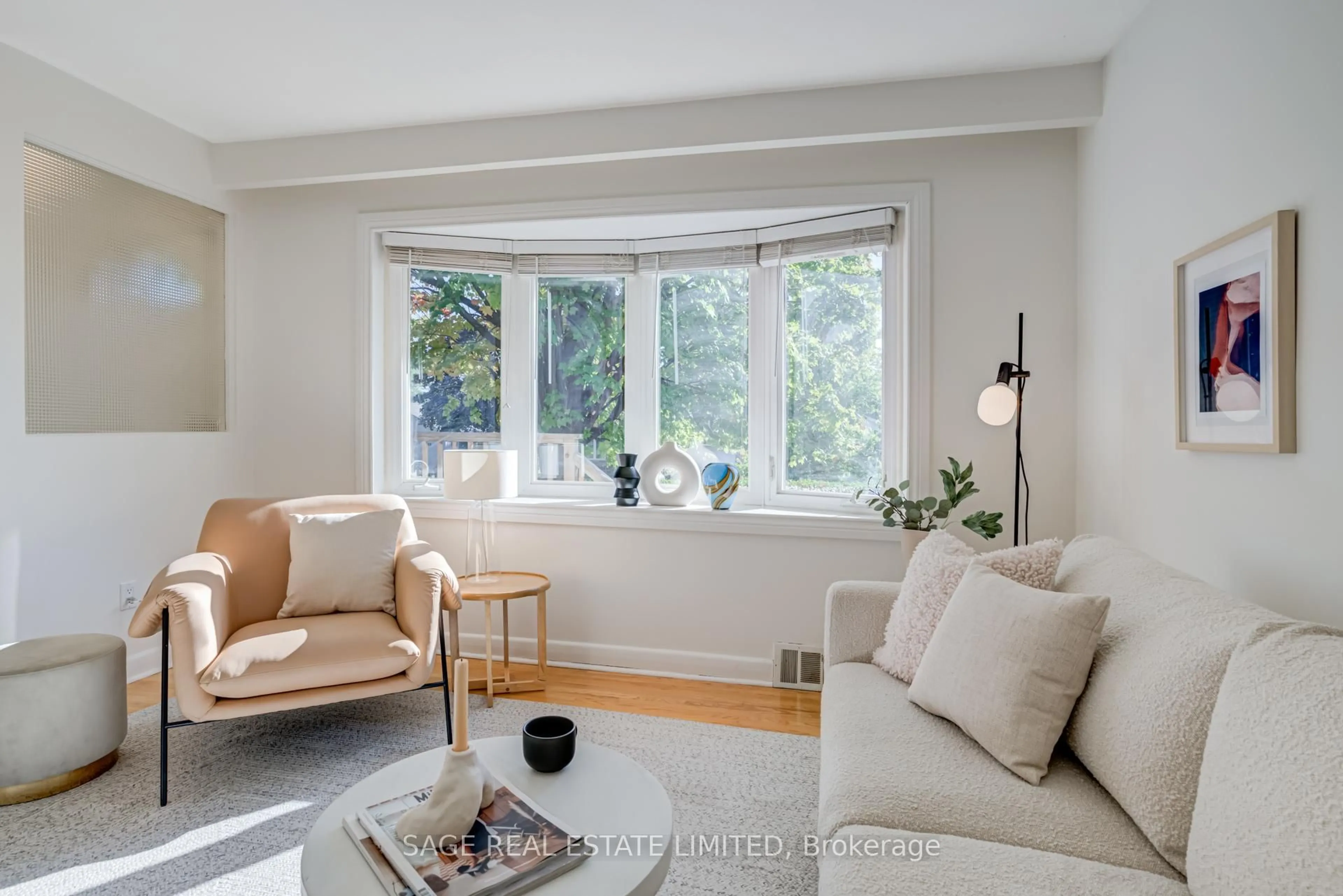 Living room with furniture, unknown for 48 Shropshire Dr, Toronto Ontario M1P 1Y8