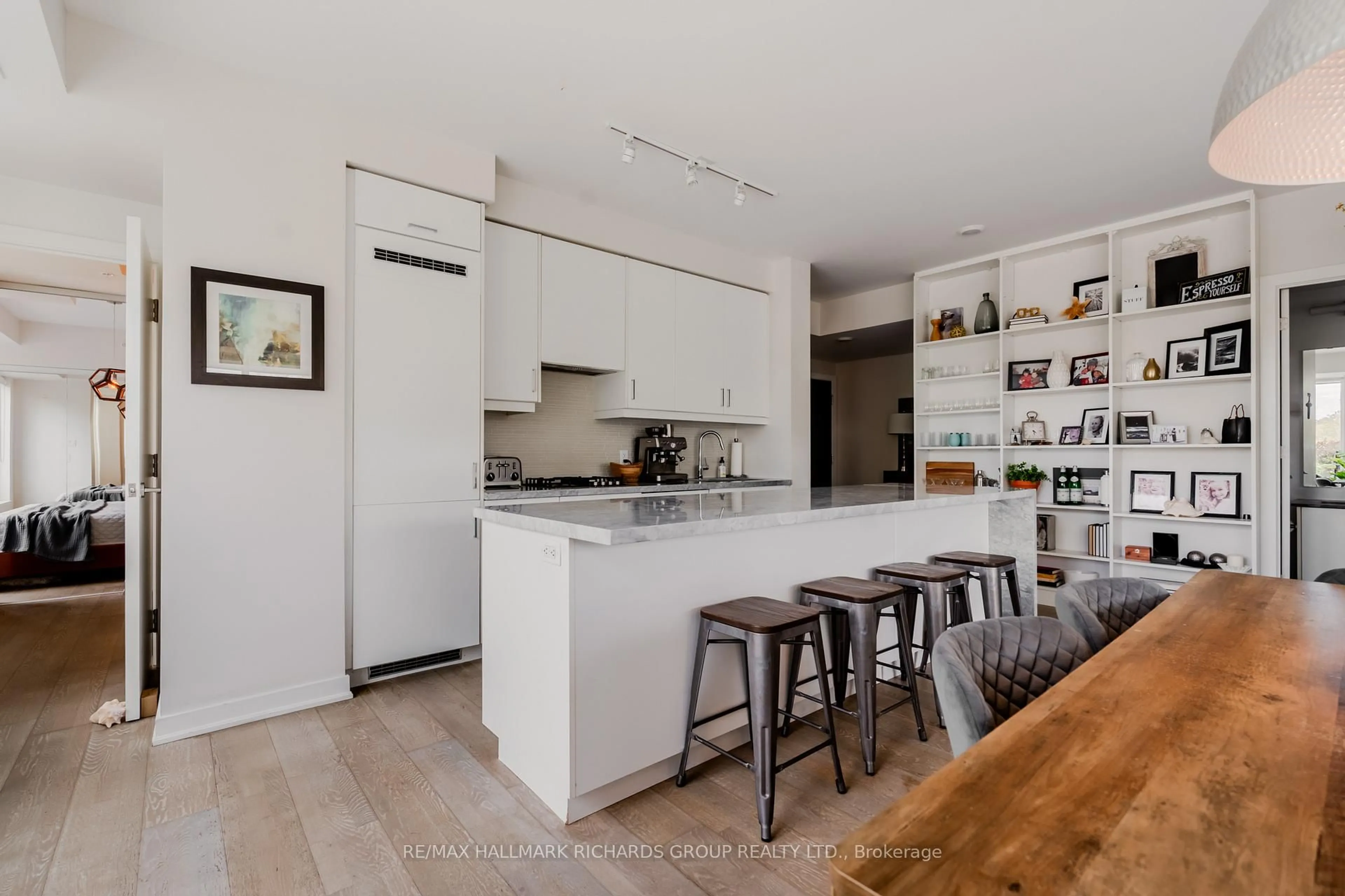 Open concept kitchen, unknown for 1960 Queen St #401, Toronto Ontario M4L 1A8