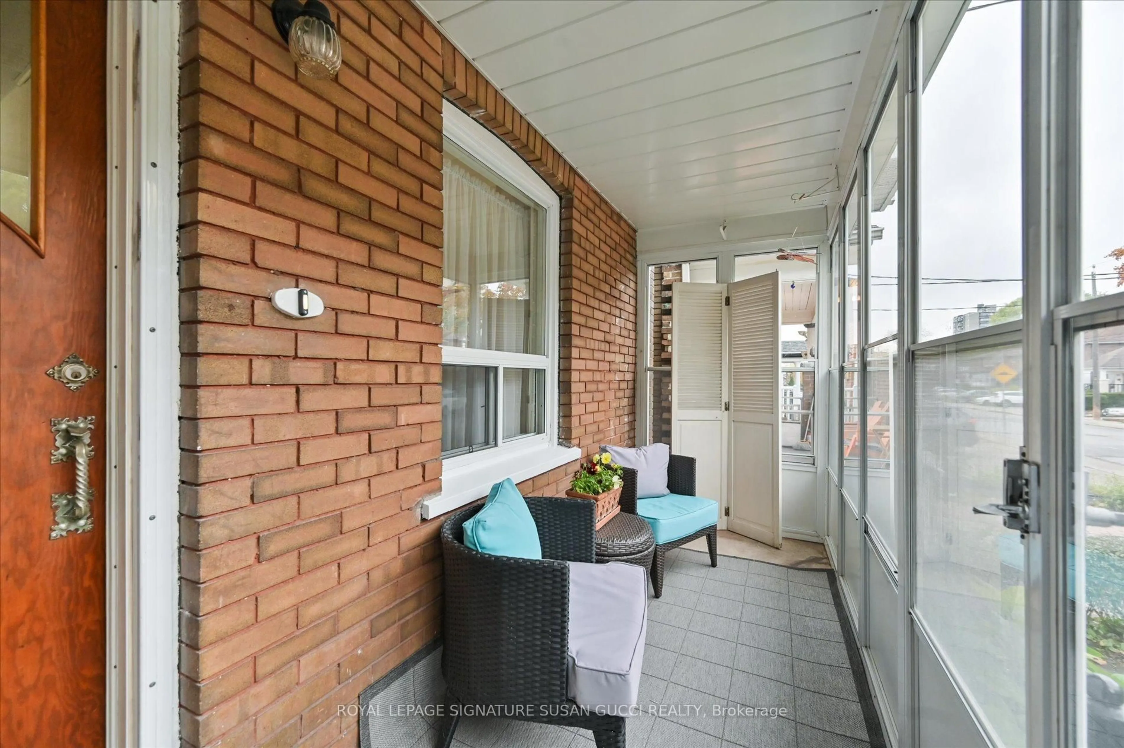 Patio, street for 313 Gowan Ave, Toronto Ontario M4J 2K7
