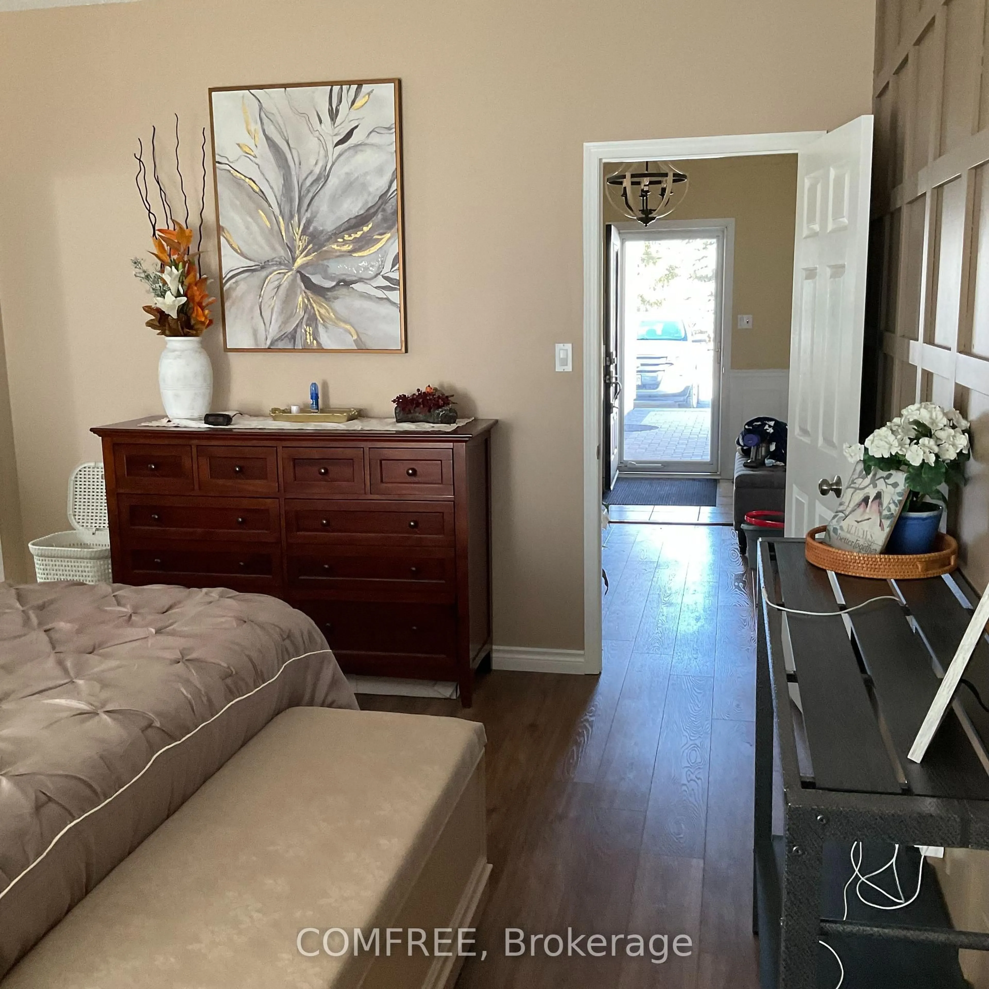 Unknown for 6 Niagara Tr, Clarington Ontario L1B 1A1