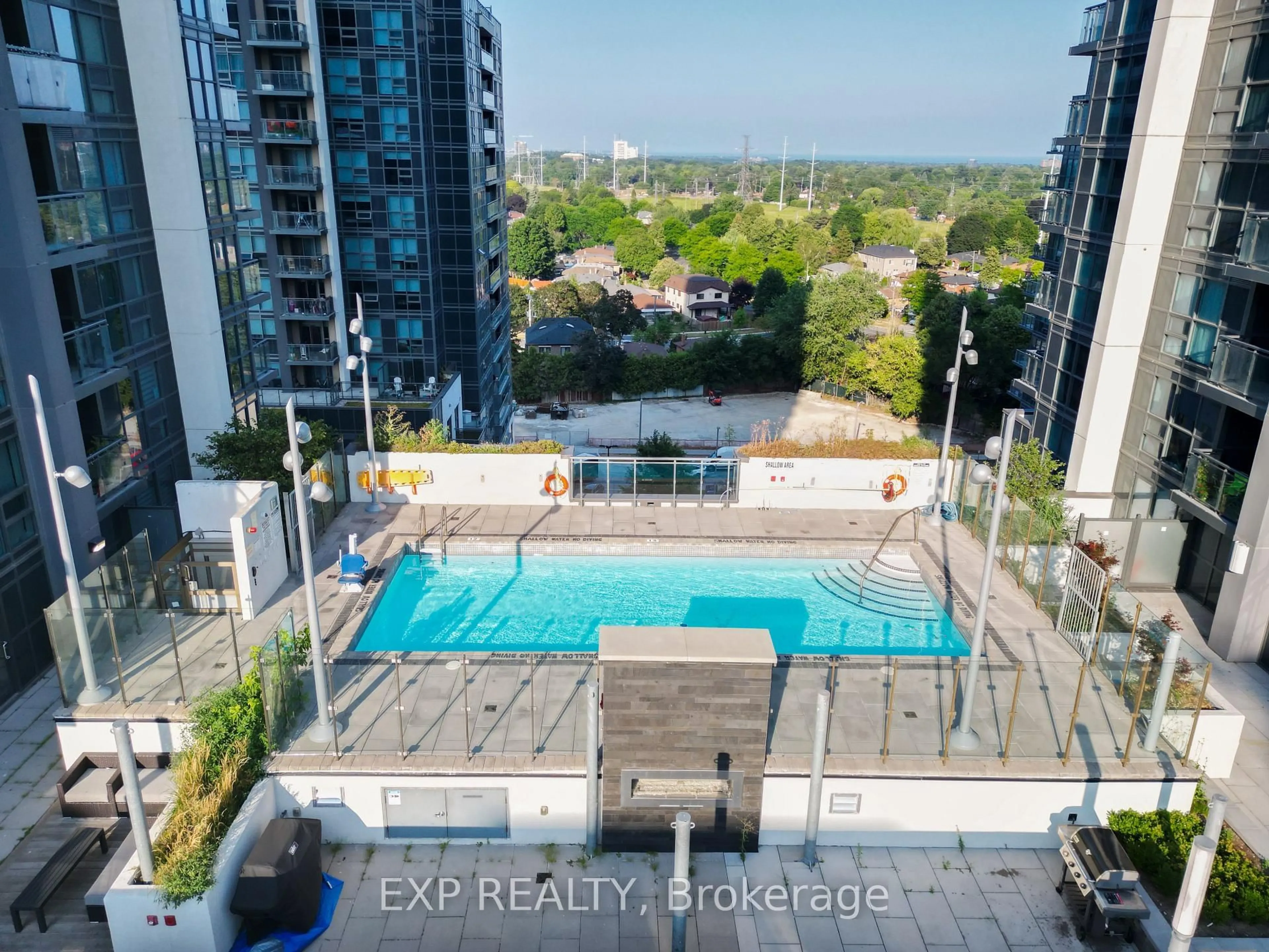 Pool for 30 Meadowglen Pl #7, Toronto Ontario M1G 0A6