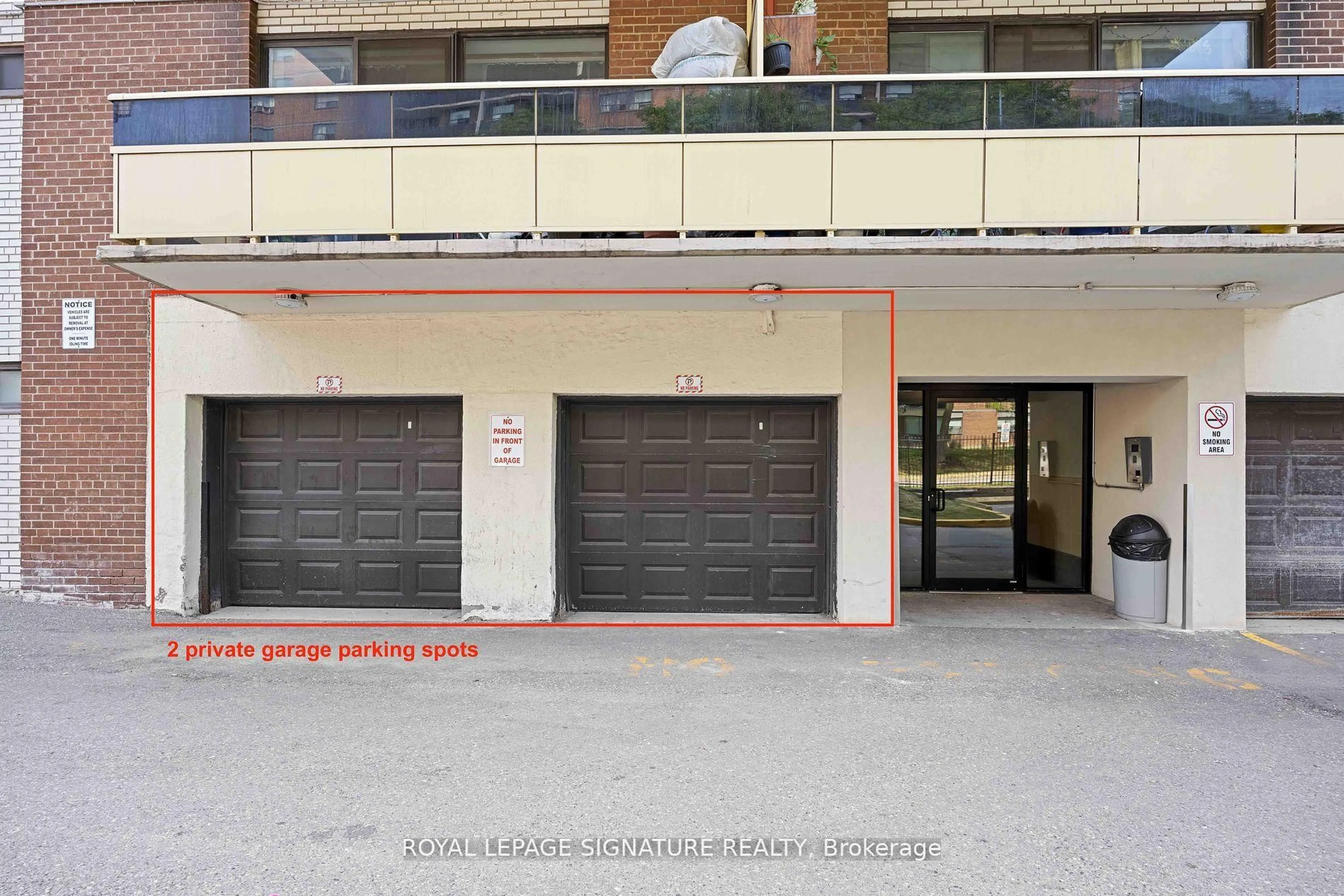 Indoor garage for 921 Midland Ave #502, Toronto Ontario M1K 4G2