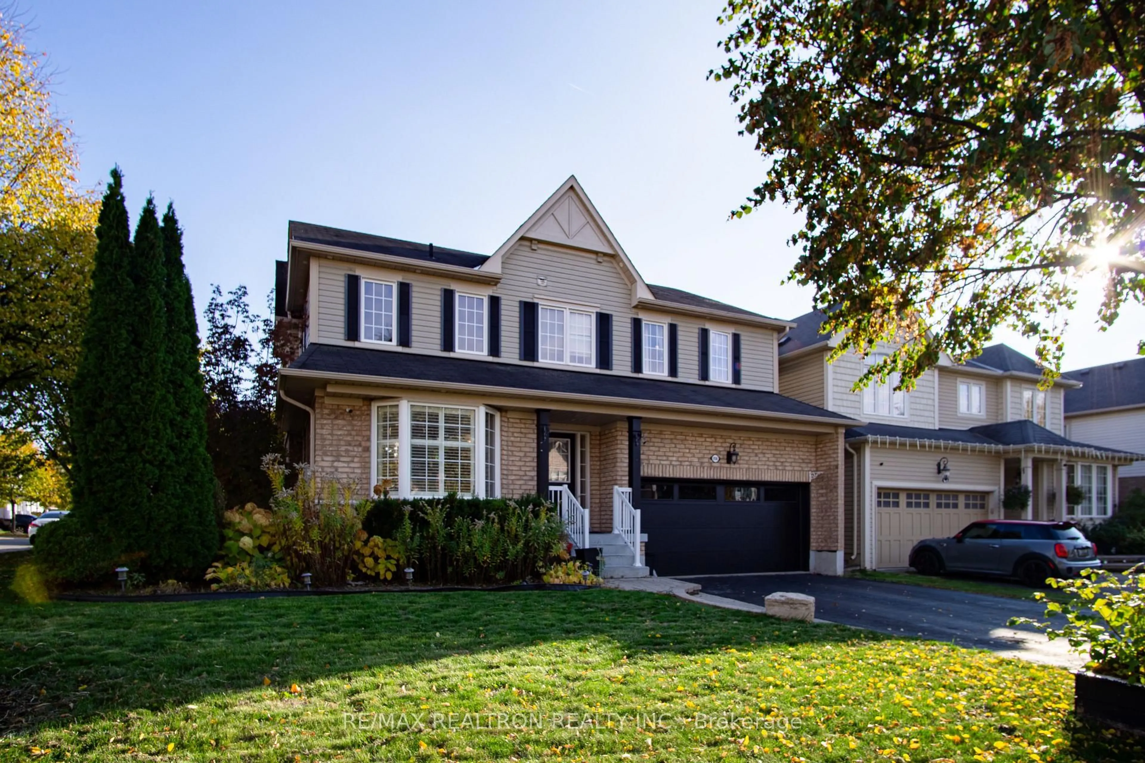 Home with brick exterior material, street for 936 Langford St, Oshawa Ontario L1K 0A4