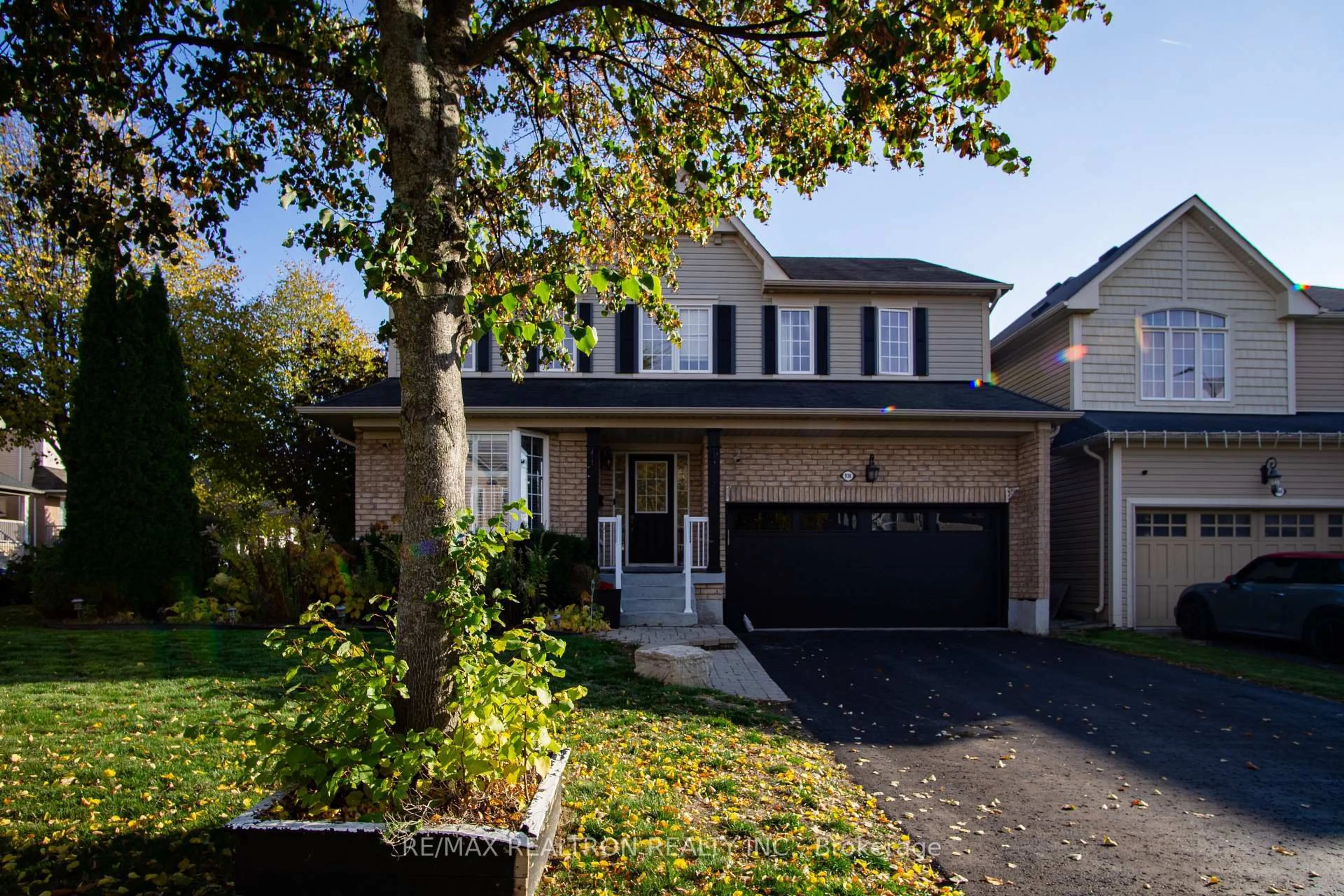 Home with brick exterior material, street for 936 Langford St, Oshawa Ontario L1K 0A4