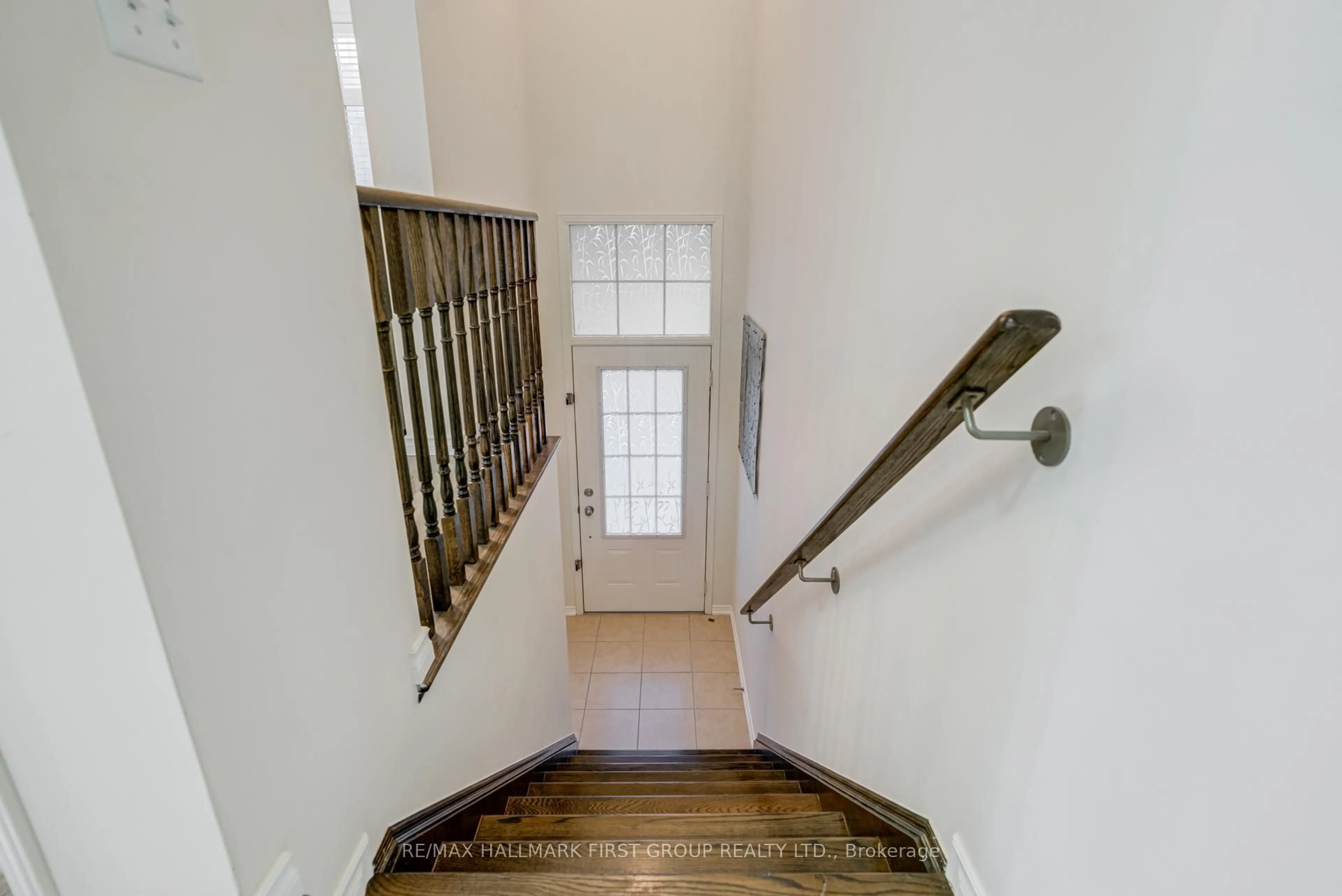 Unknown for 8 Reevesmere Lane, Ajax Ontario L1Z 0L3