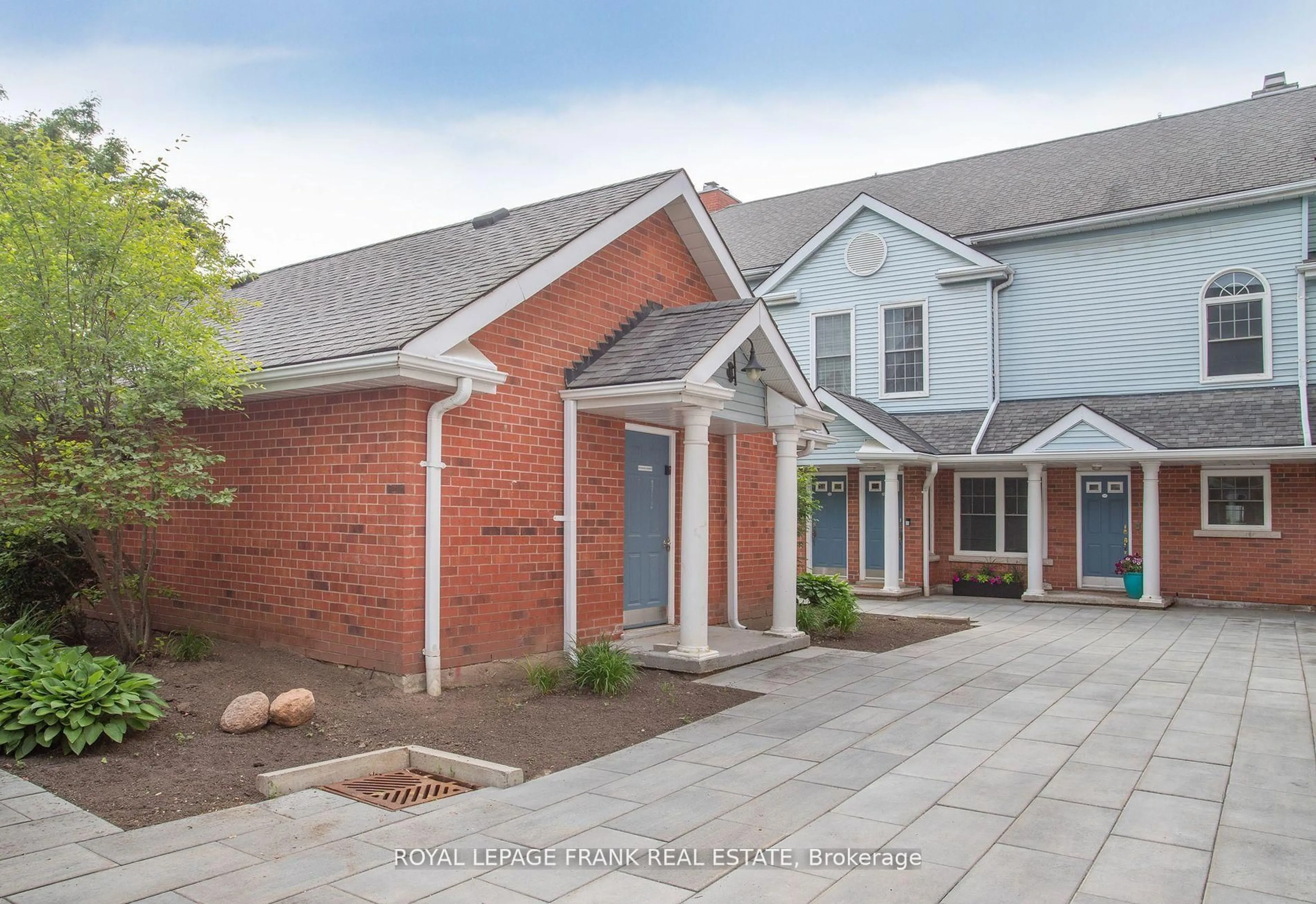 A pic from outside/outdoor area/front of a property/back of a property/a pic from drone, unknown for 1667 Nash Rd #F12, Clarington Ontario L1E 1S8