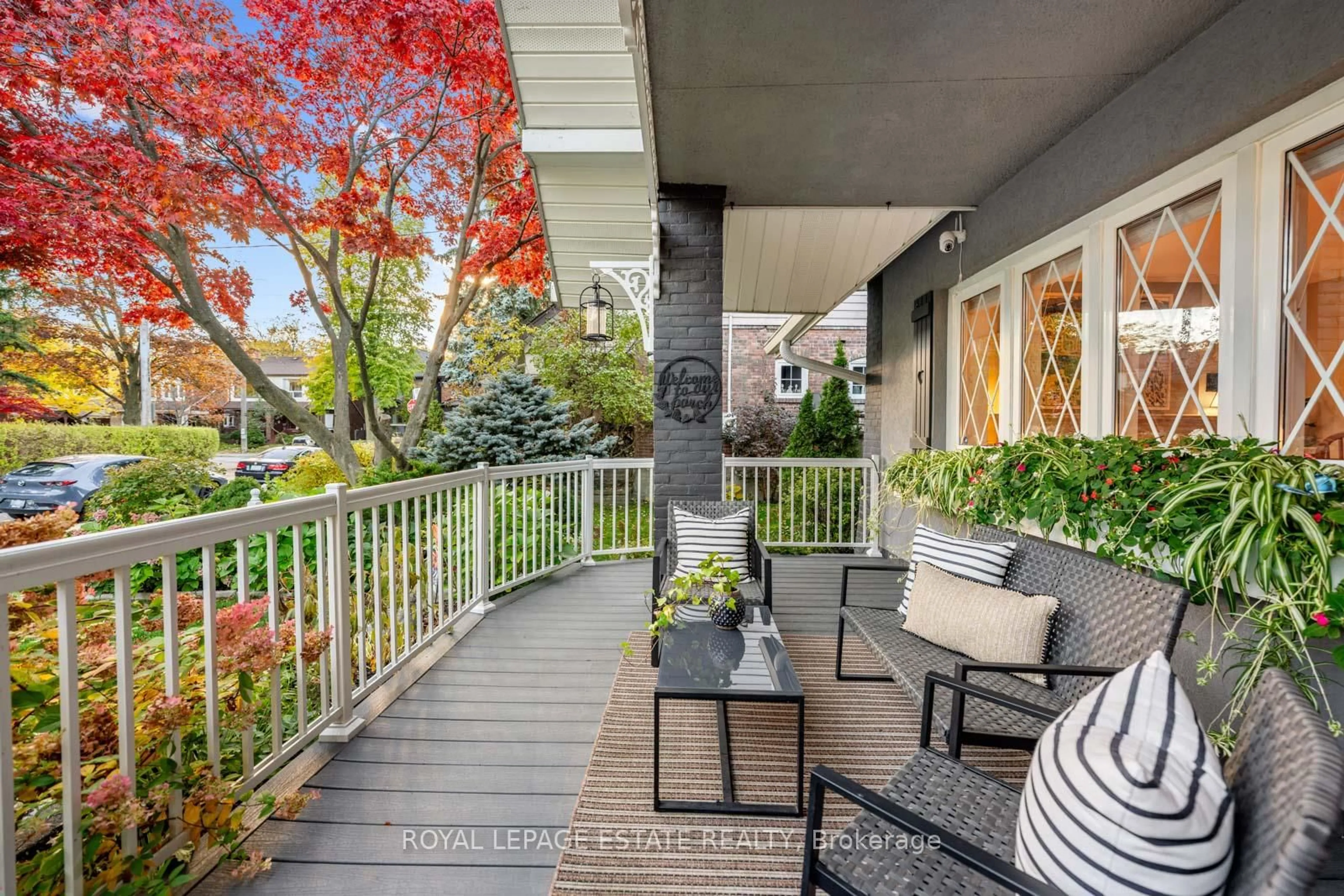 Patio, street for 6 Bracken Ave, Toronto Ontario M4E 1N2