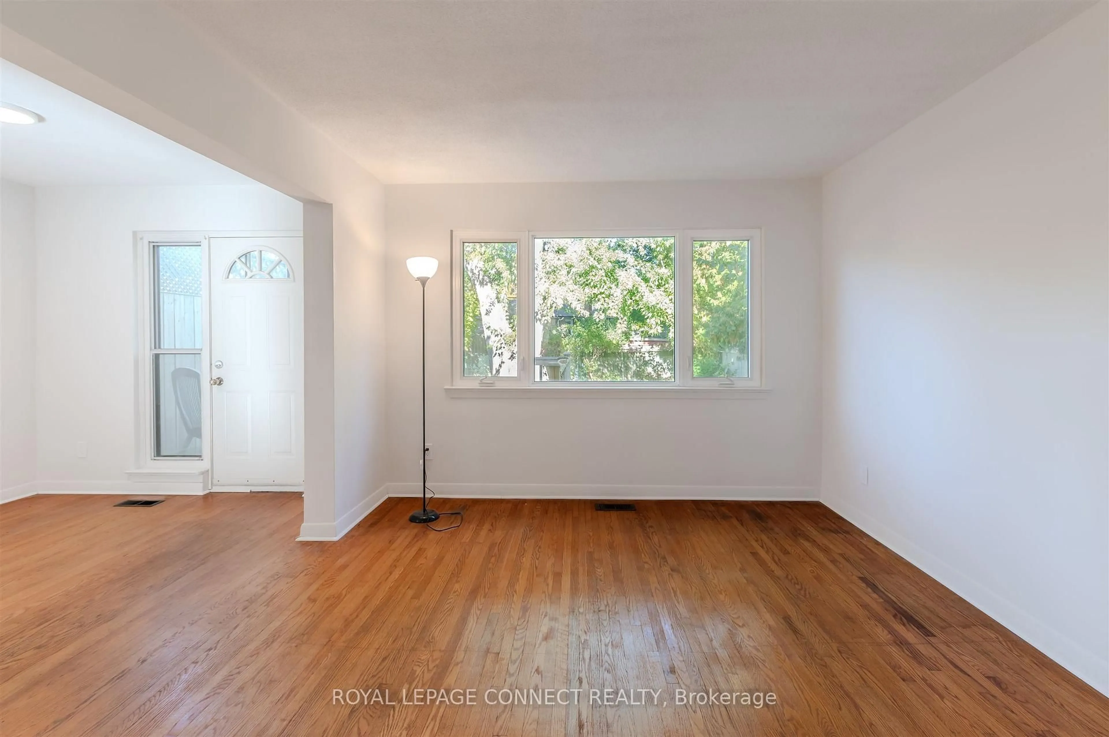 A pic of a room for 66 Painted Post Dr, Toronto Ontario M1H 1T2