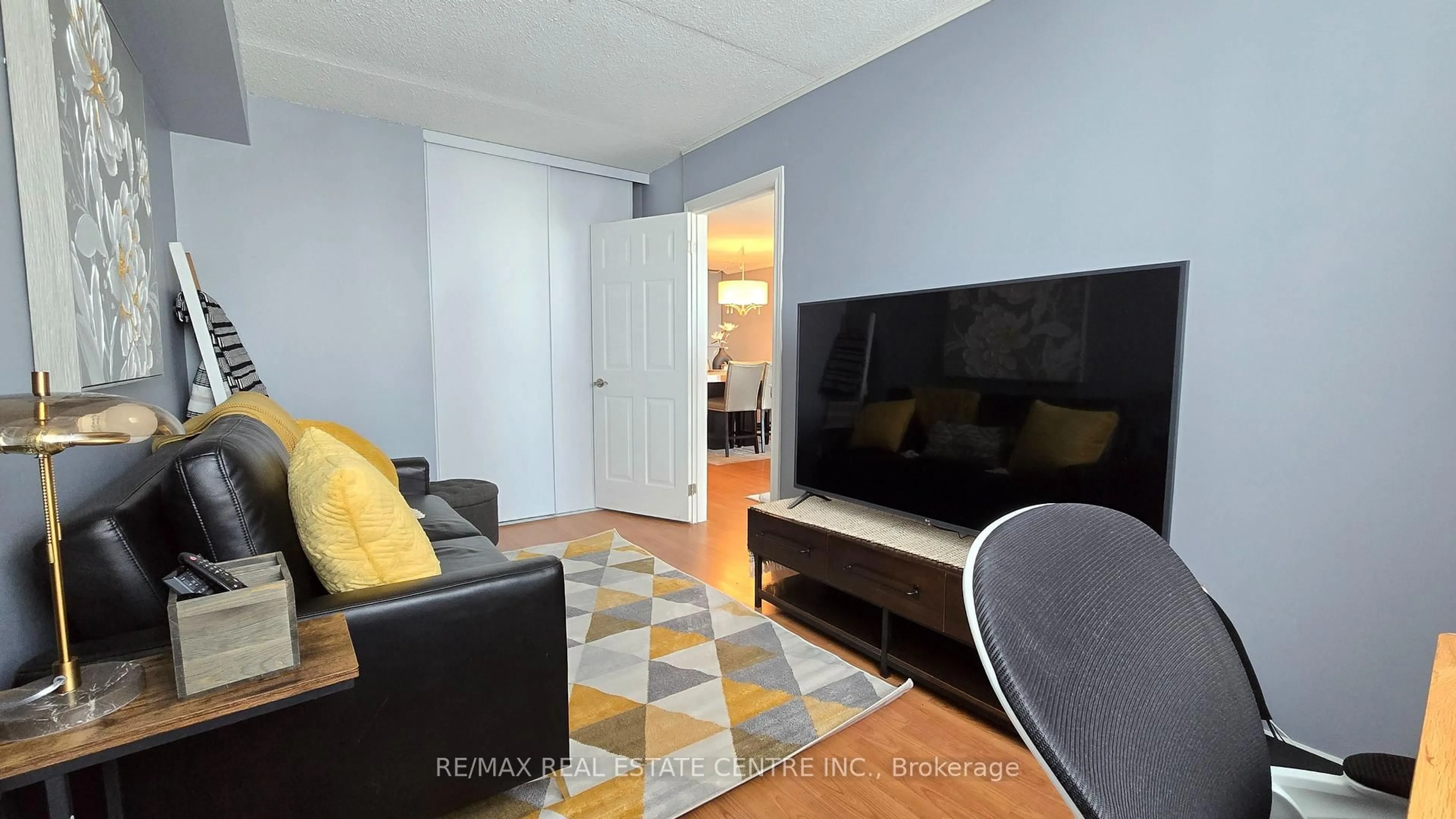 Living room with furniture, unknown for 1540 Pickering Pkwy #609, Pickering Ontario L1V 3V9