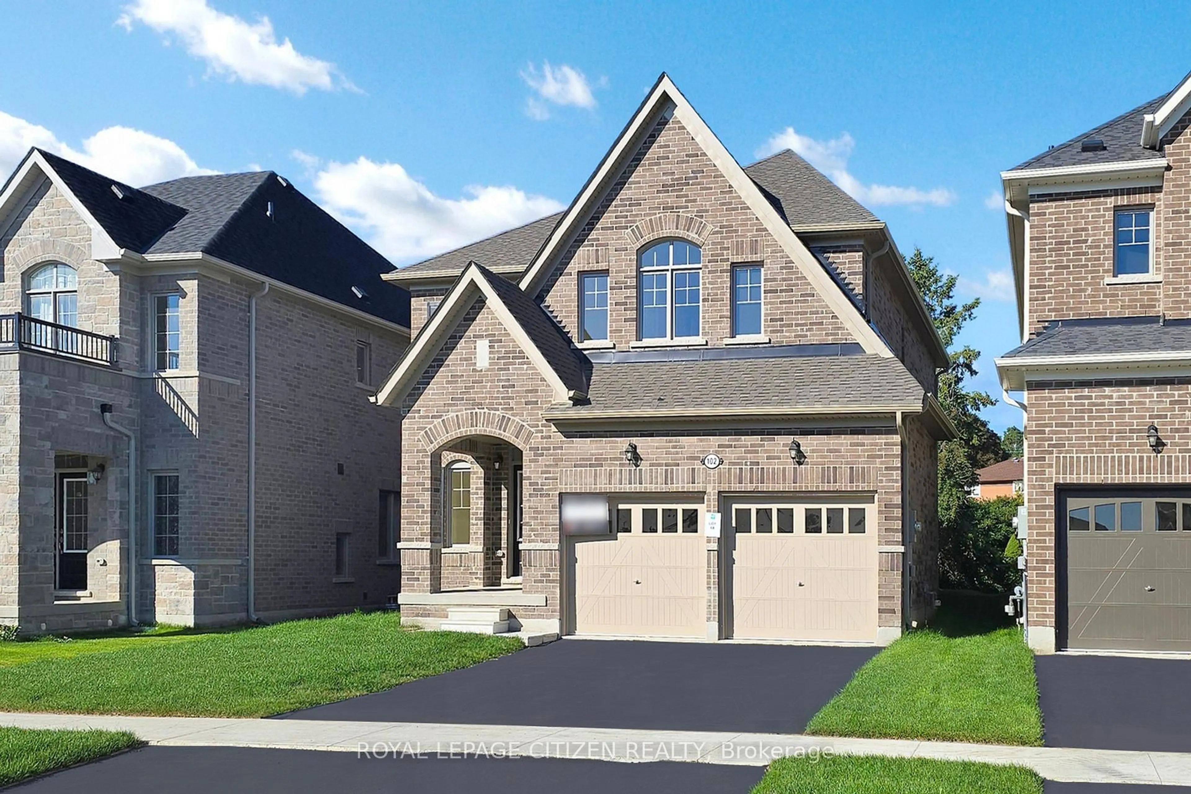 Home with brick exterior material, street for 102 North Garden Blvd, Scugog Ontario L9L 1B3
