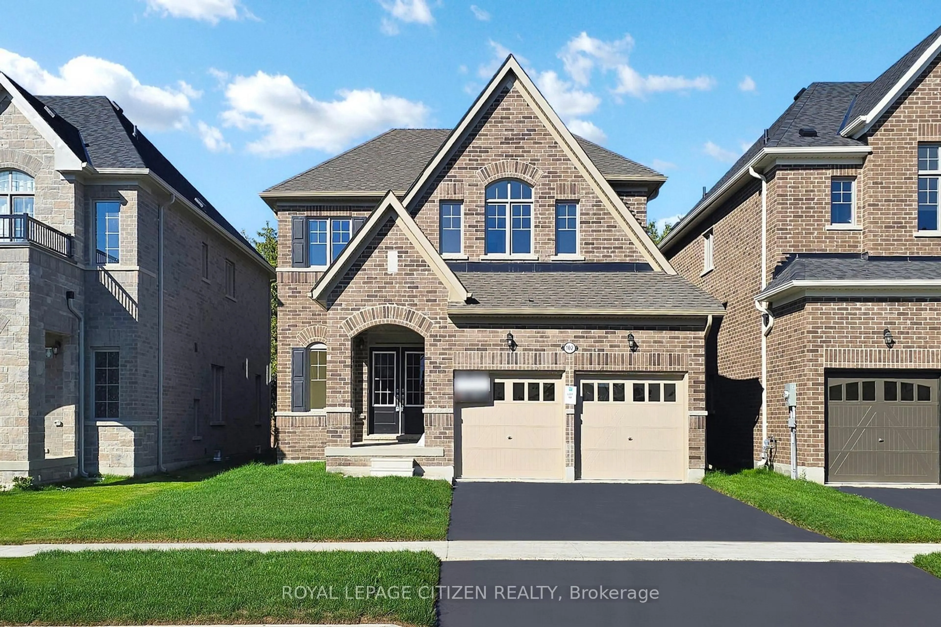 Home with brick exterior material, street for 102 North Garden Blvd, Scugog Ontario L9L 1B3