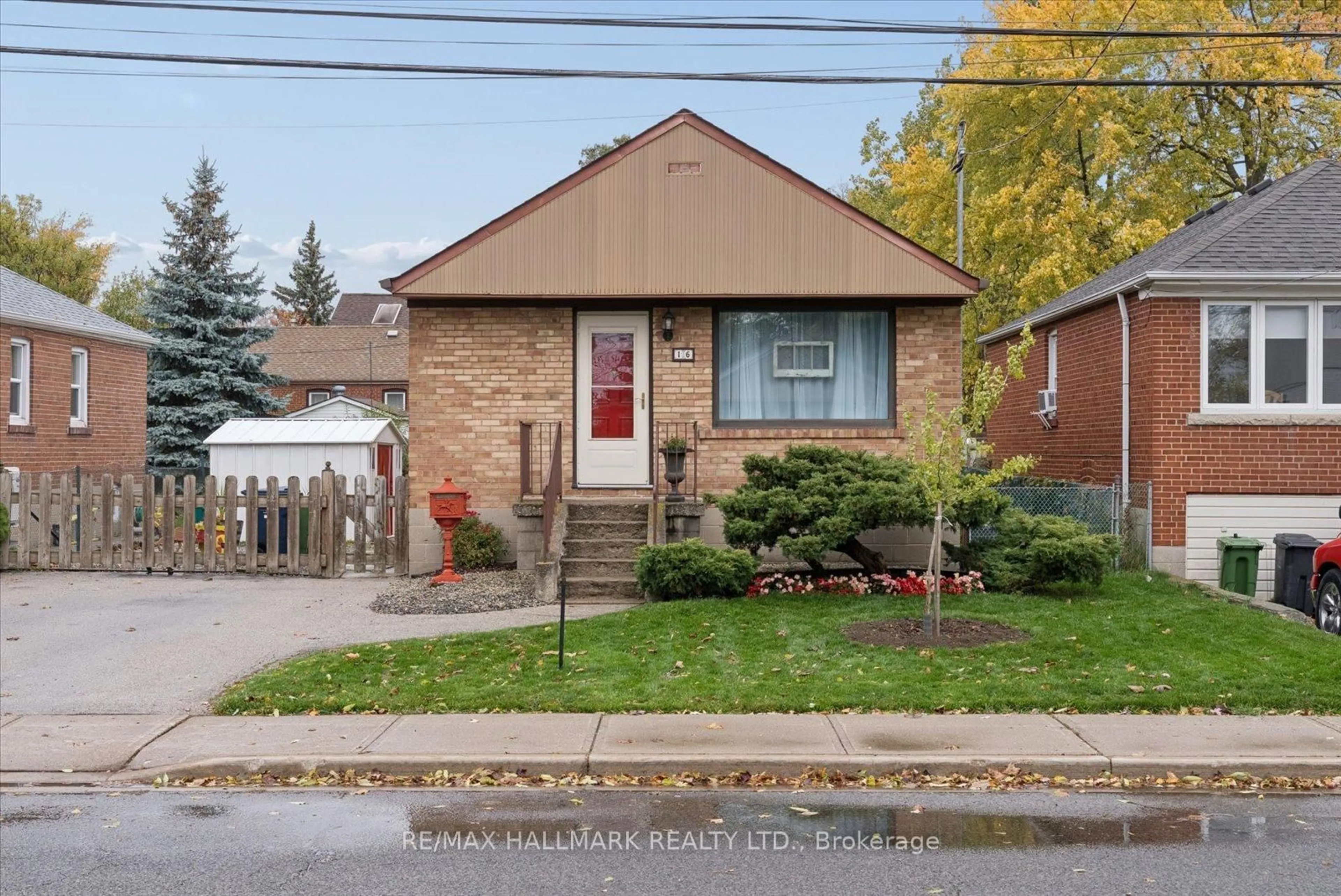 Home with brick exterior material, street for 16 Park St, Toronto Ontario M1N 2N2
