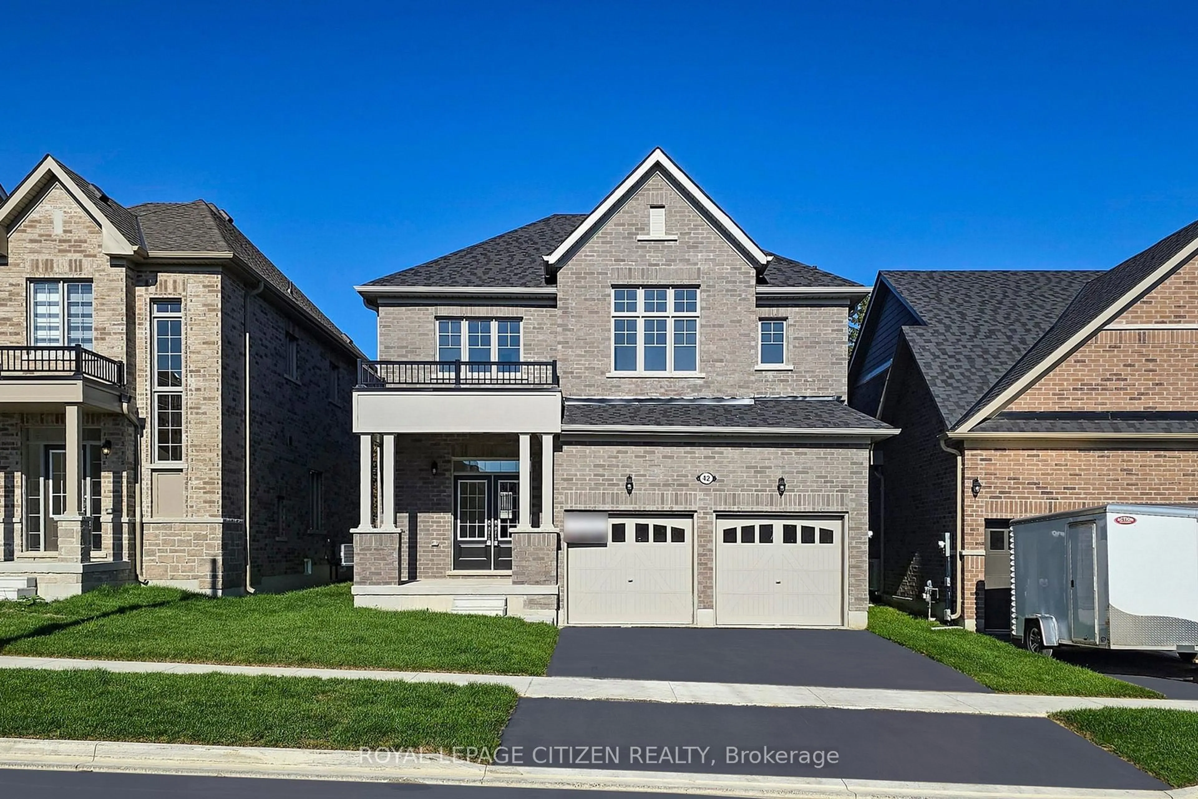 Home with brick exterior material, street for 42 North Garden Blvd, Scugog Ontario L9L 1B3