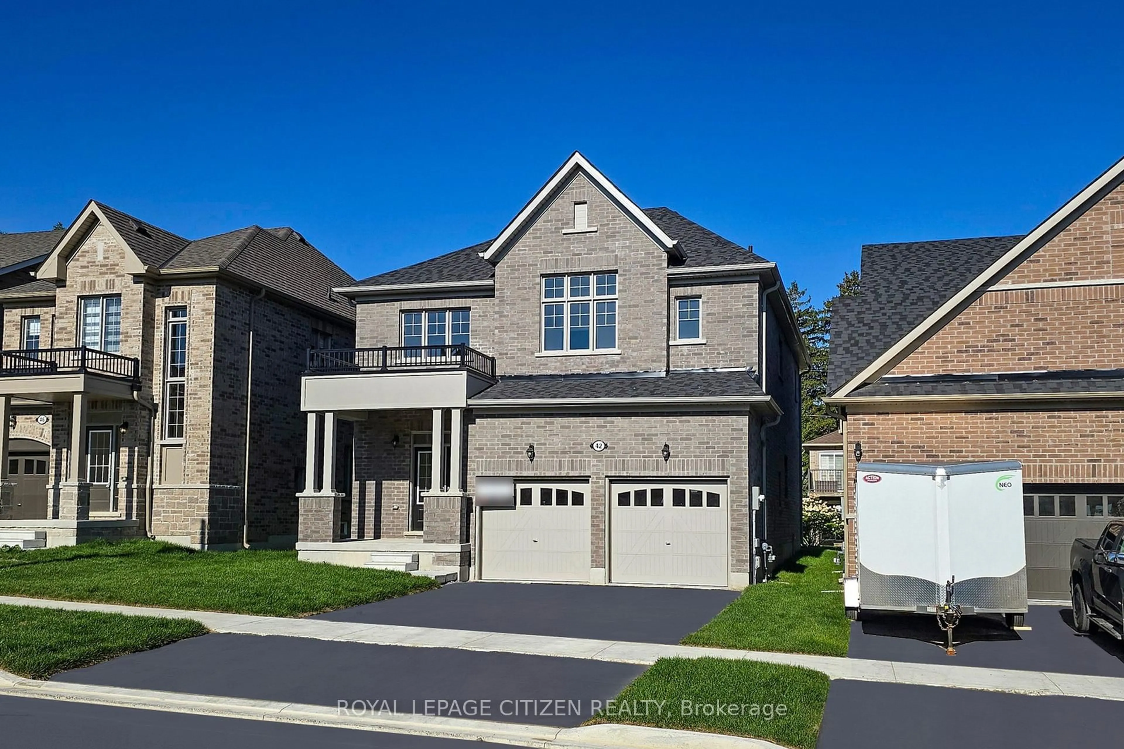 Home with brick exterior material, street for 42 North Garden Blvd, Scugog Ontario L9L 1B3