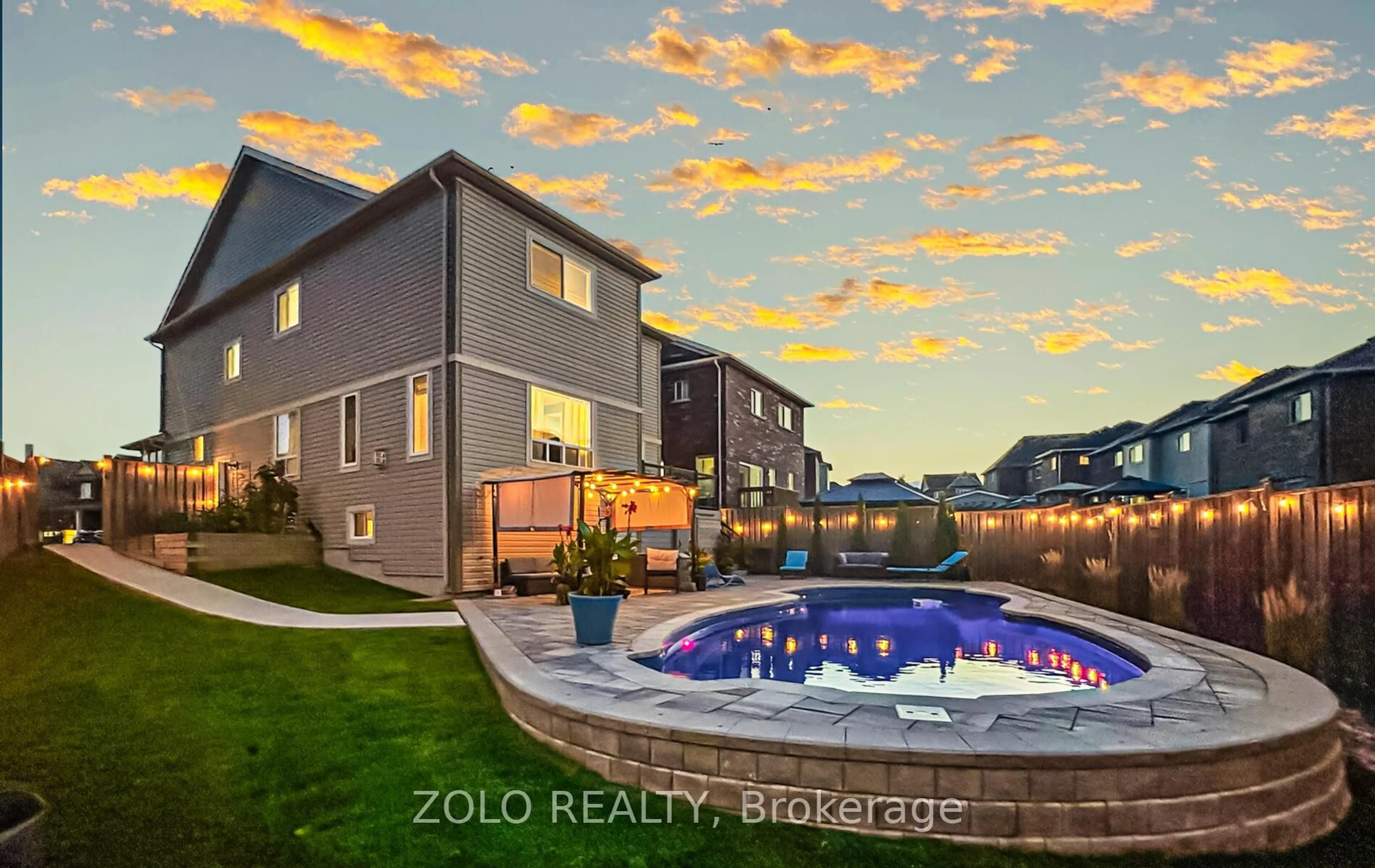 Pool for 504 Halo St, Oshawa Ontario L1H 7K4