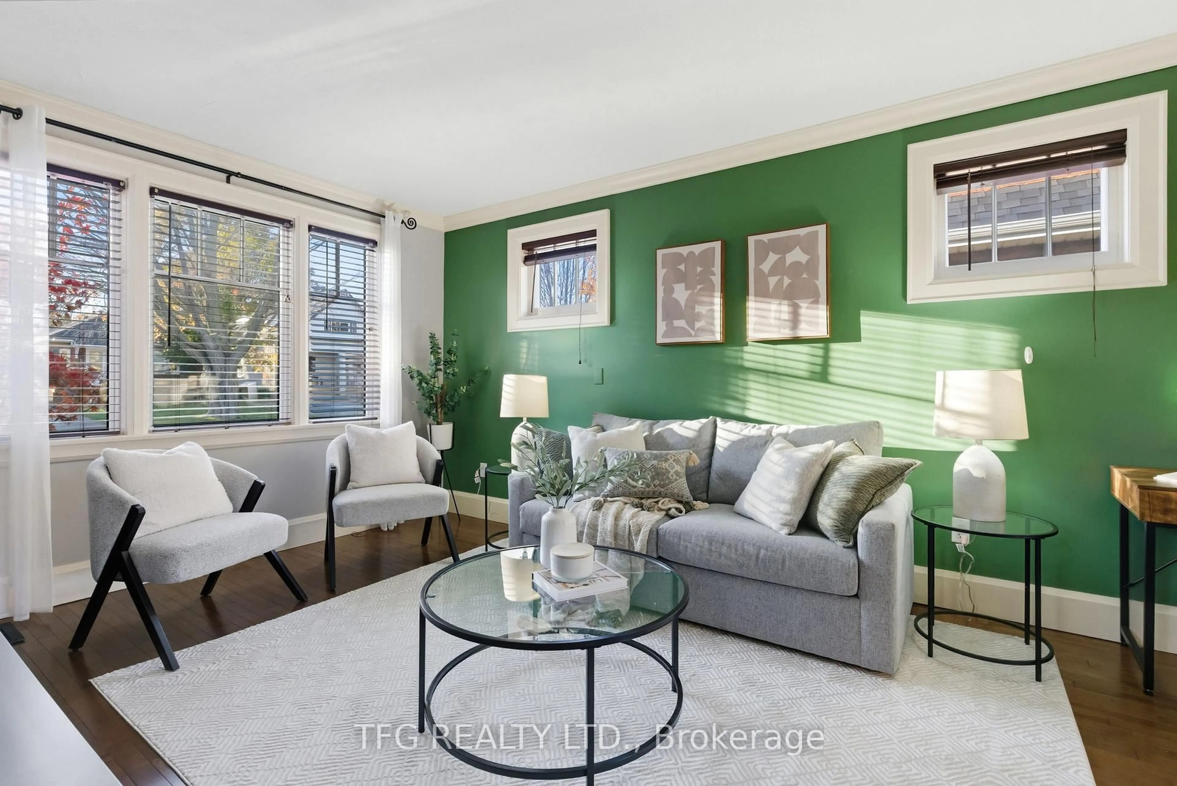 Living room with furniture, unknown for 131 Roxborough Ave, Oshawa Ontario L1G 5W6