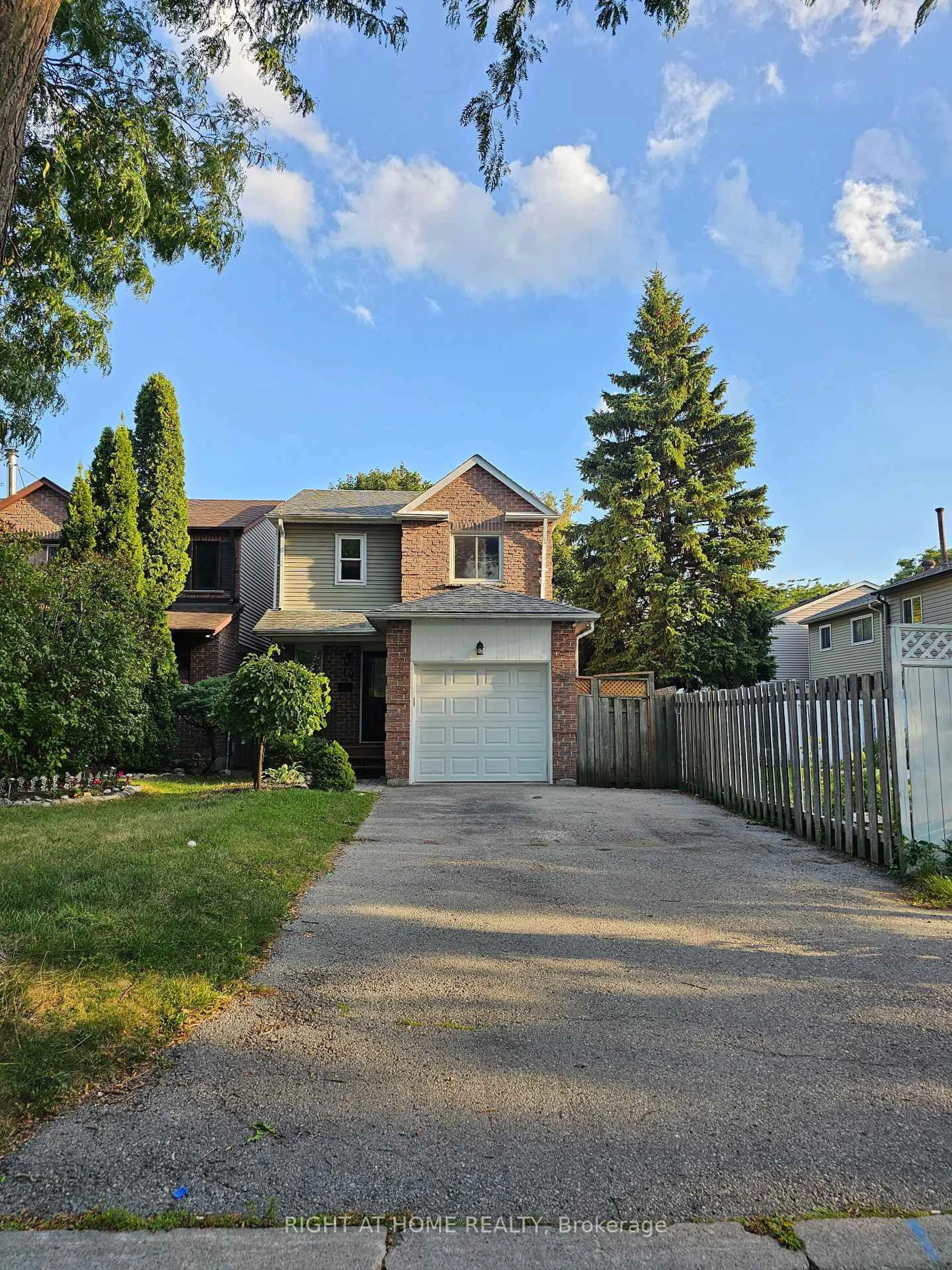 Unknown for 19 Greenfield Cres, Whitby Ontario L1N 7G2