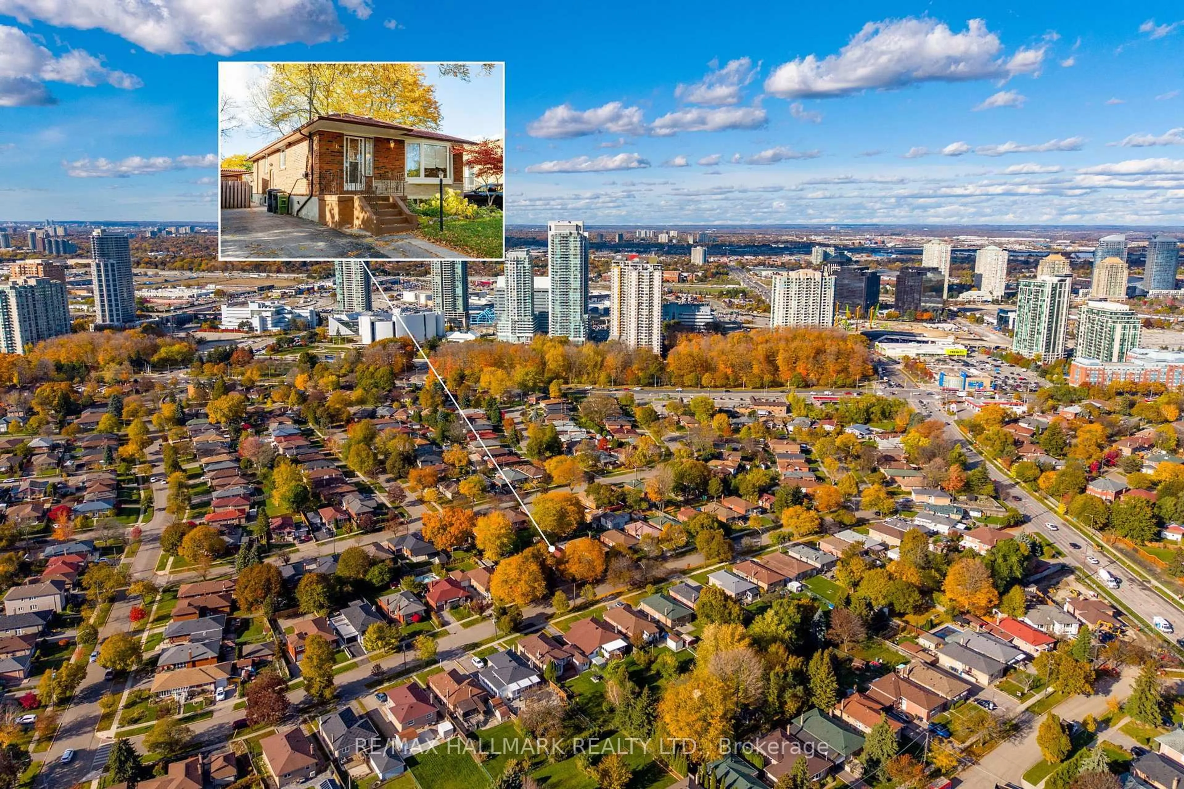 A pic from outside/outdoor area/front of a property/back of a property/a pic from drone, city buildings view from balcony for 16 Stanwell Dr, Toronto Ontario M1P 4H5