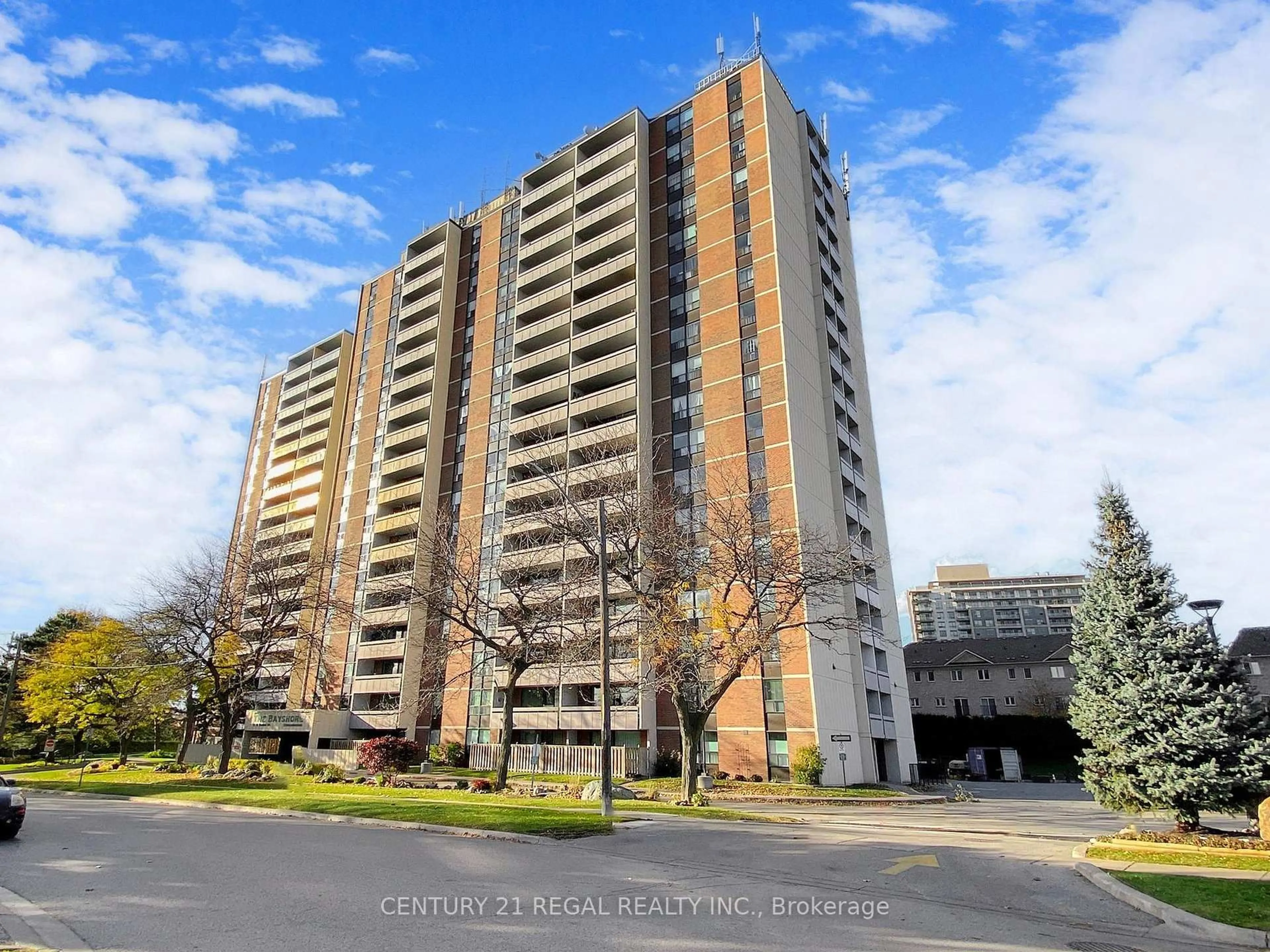 A pic from outside/outdoor area/front of a property/back of a property/a pic from drone, street for 1210 Radom St #108, Pickering Ontario L1W 2Z3
