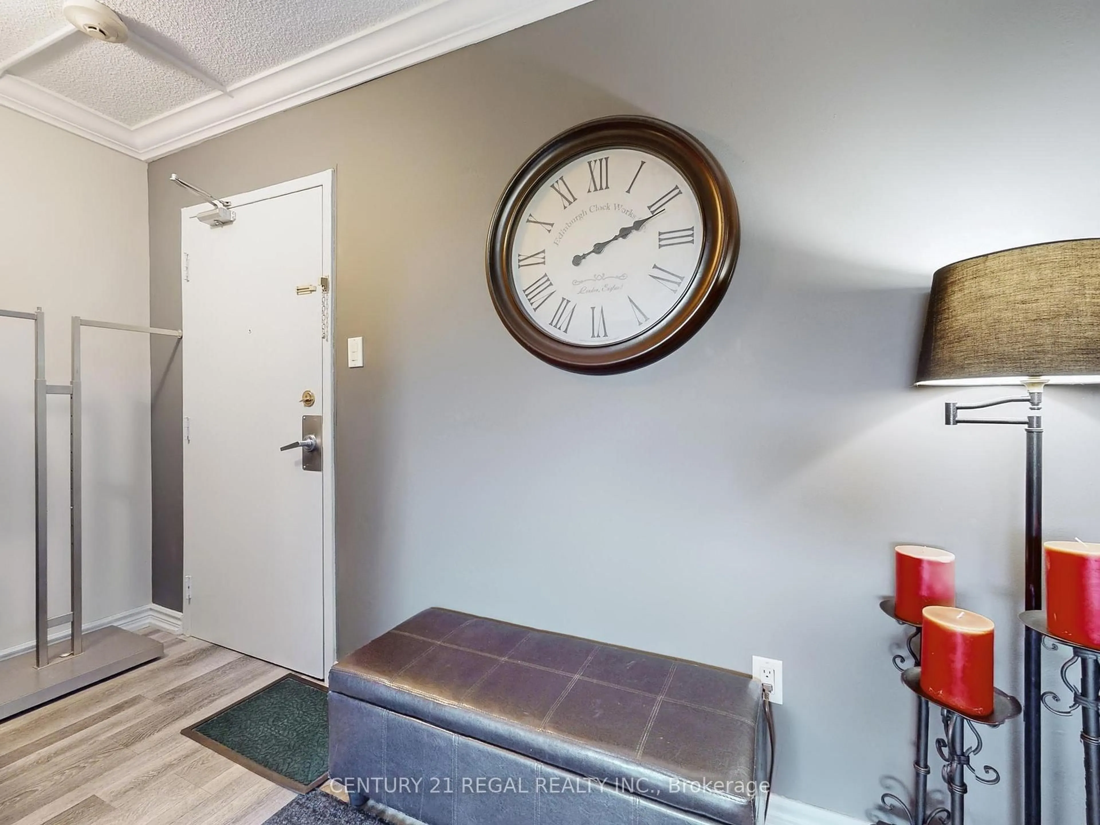 Indoor entryway for 1210 Radom St #108, Pickering Ontario L1W 2Z3