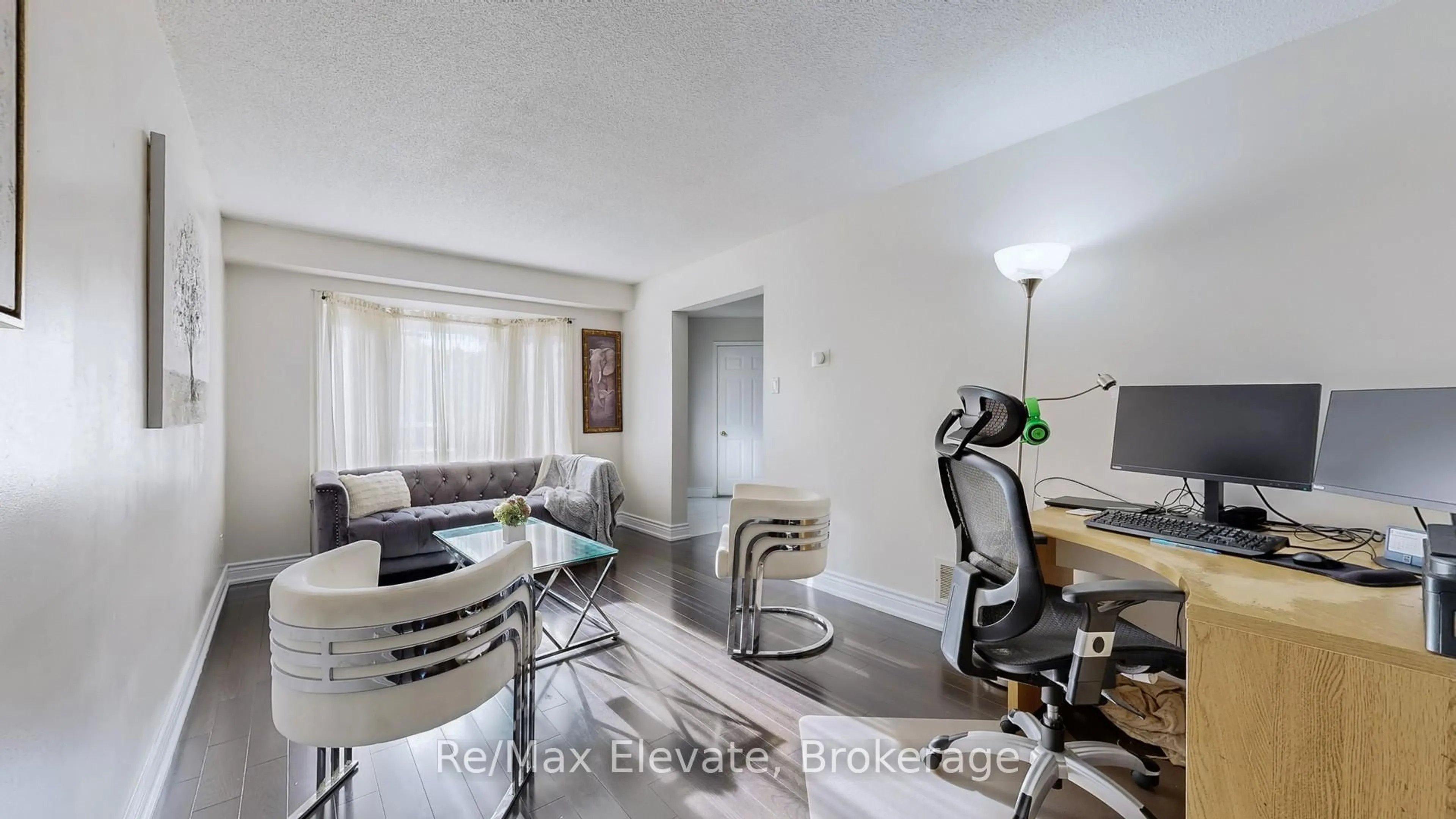 Living room with furniture, unknown for 68 Grover Dr, Toronto Ontario M1C 4V7