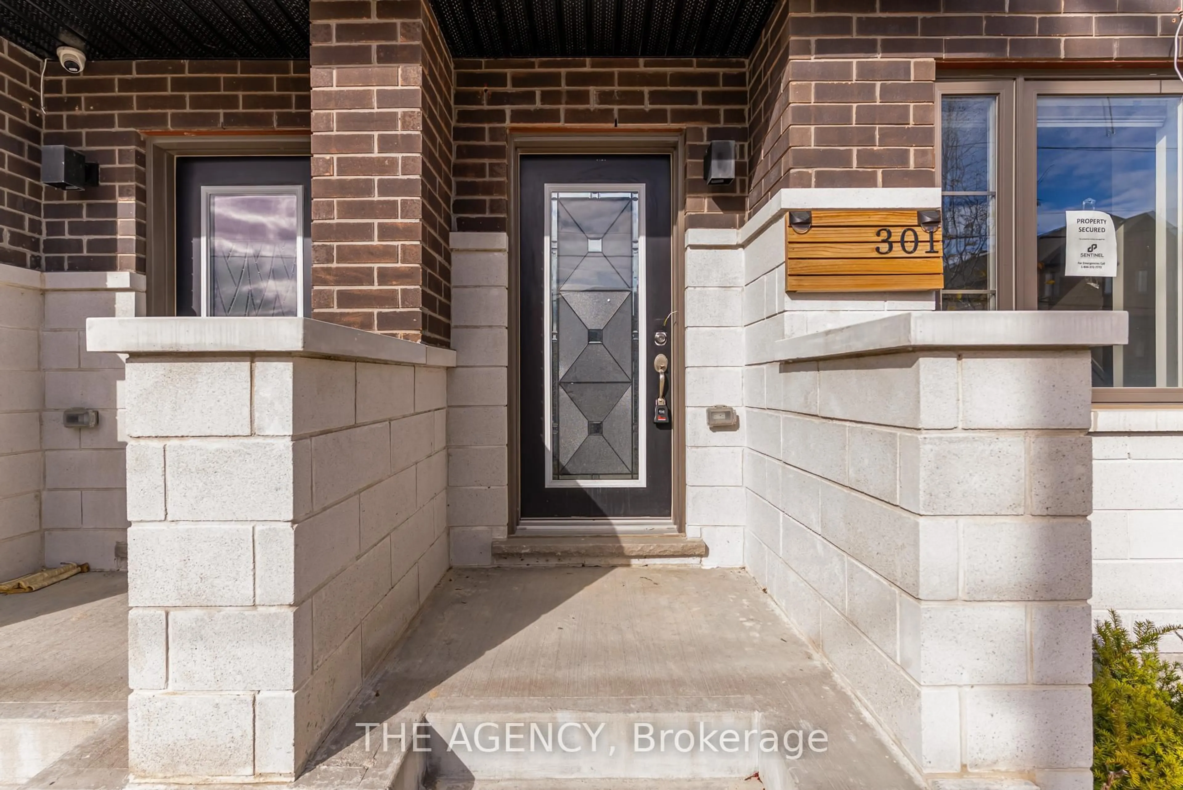 Indoor entryway for 250 Finch Ave #301, Pickering Ontario L1V 0G6