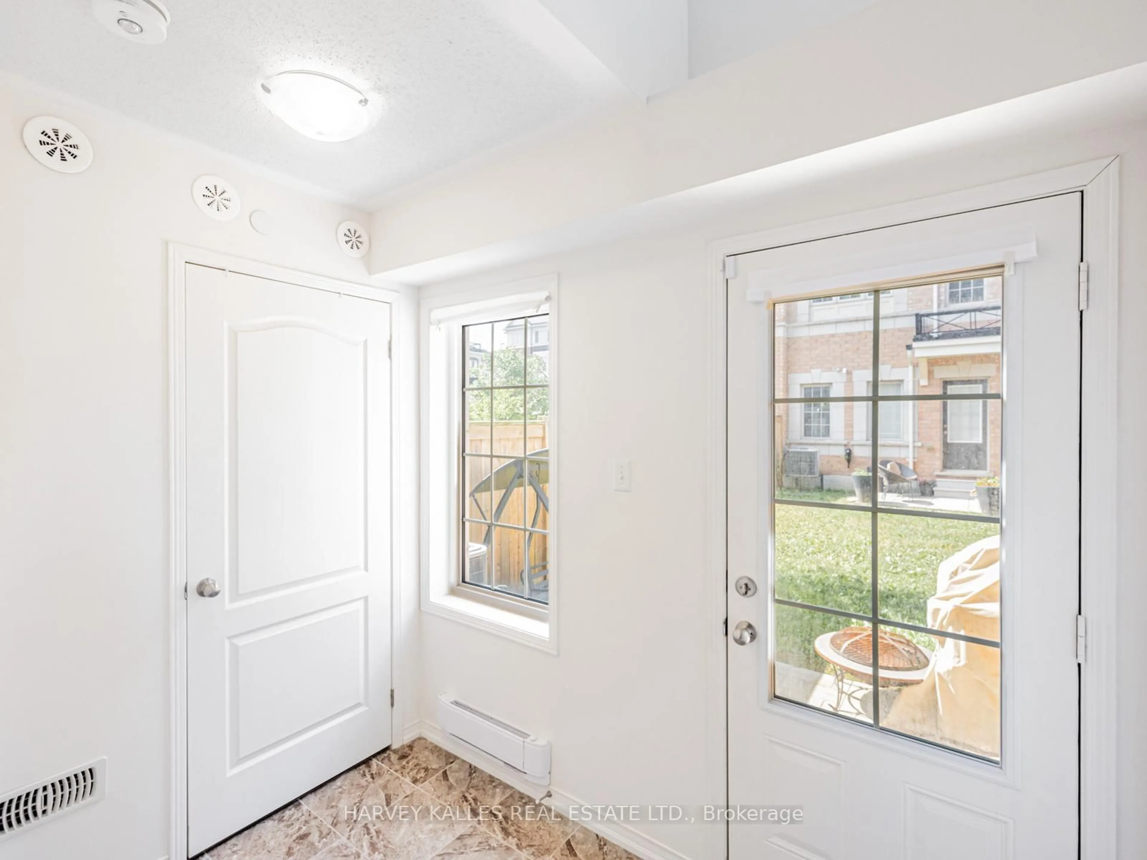 Indoor entryway for 38 Glenstal Path, Oshawa Ontario L1L 0L2